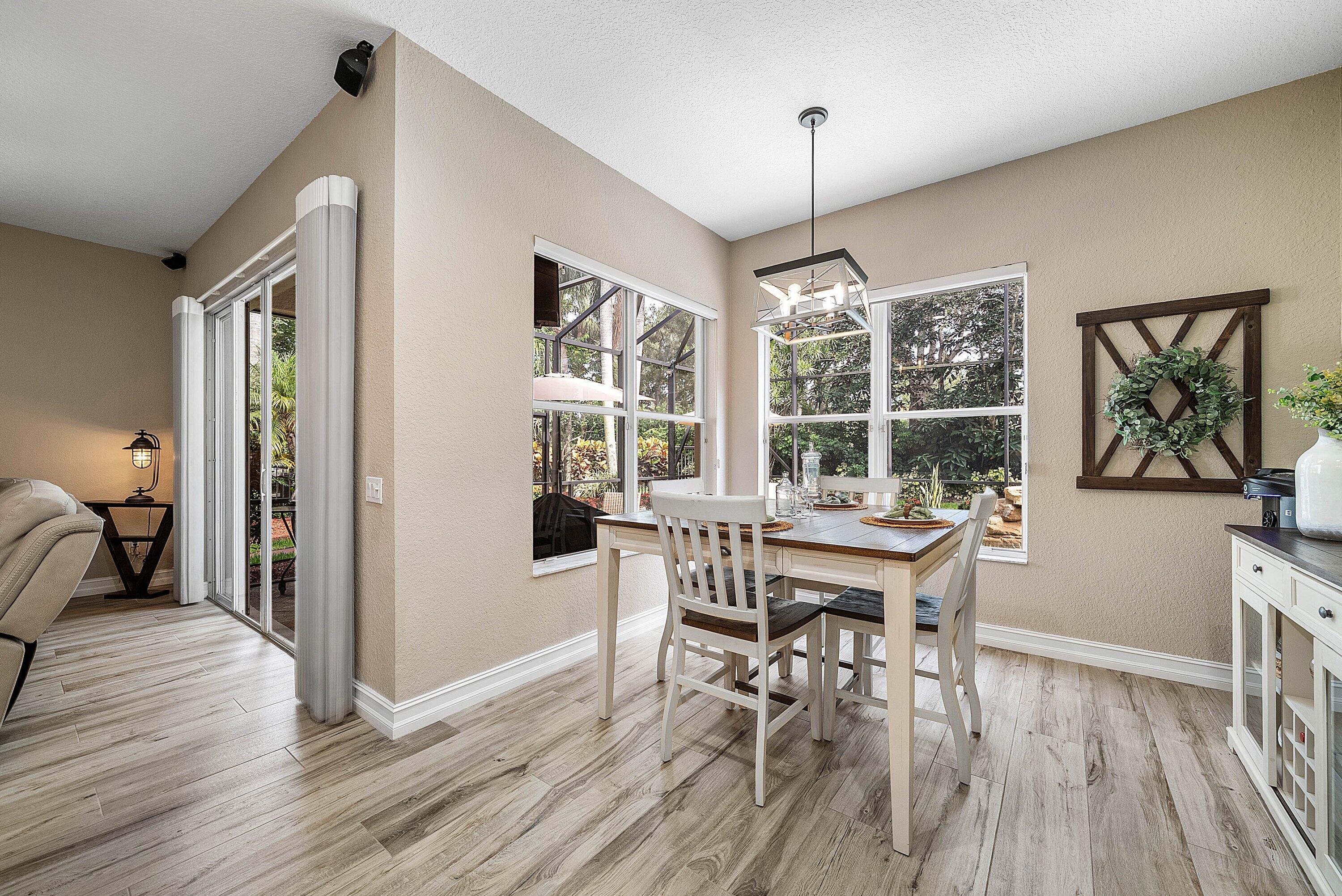 8564 Breezy Oak Way Property Photo 17