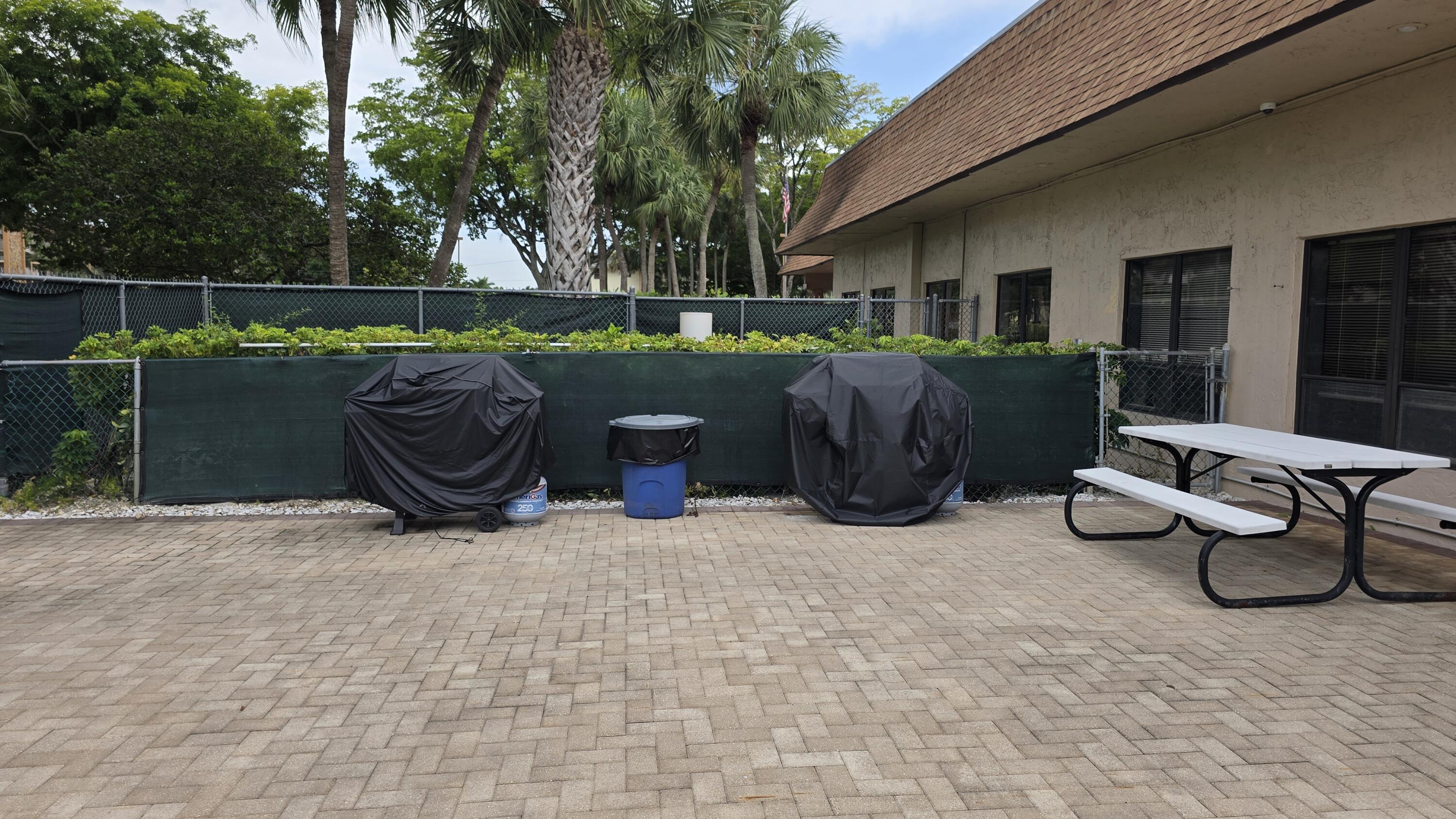4965 E Sabal Palm Boulevard 403 Property Photo 33