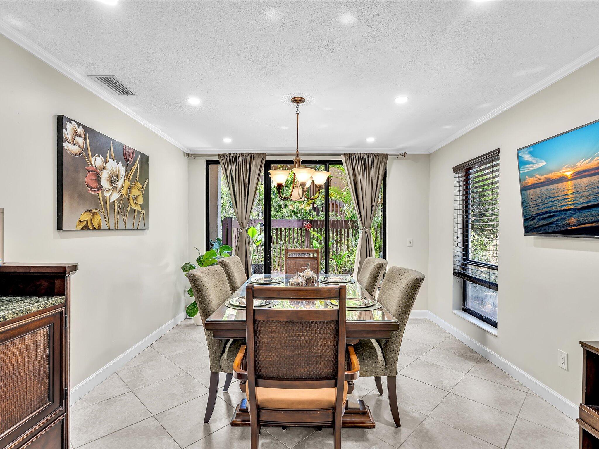 9256 Sabal Ridge Circle C Property Photo 7