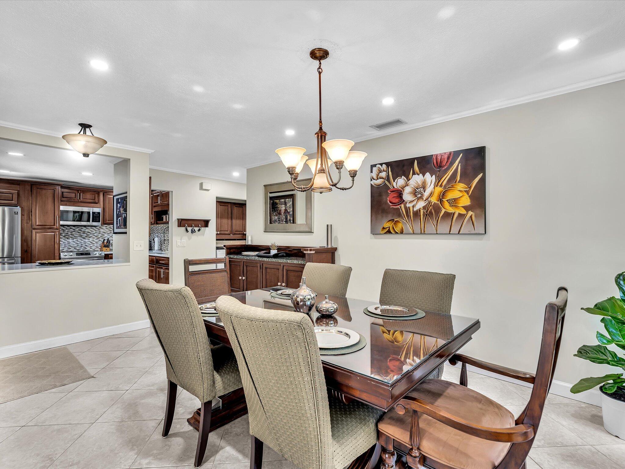 9256 Sabal Ridge Circle C Property Photo 8