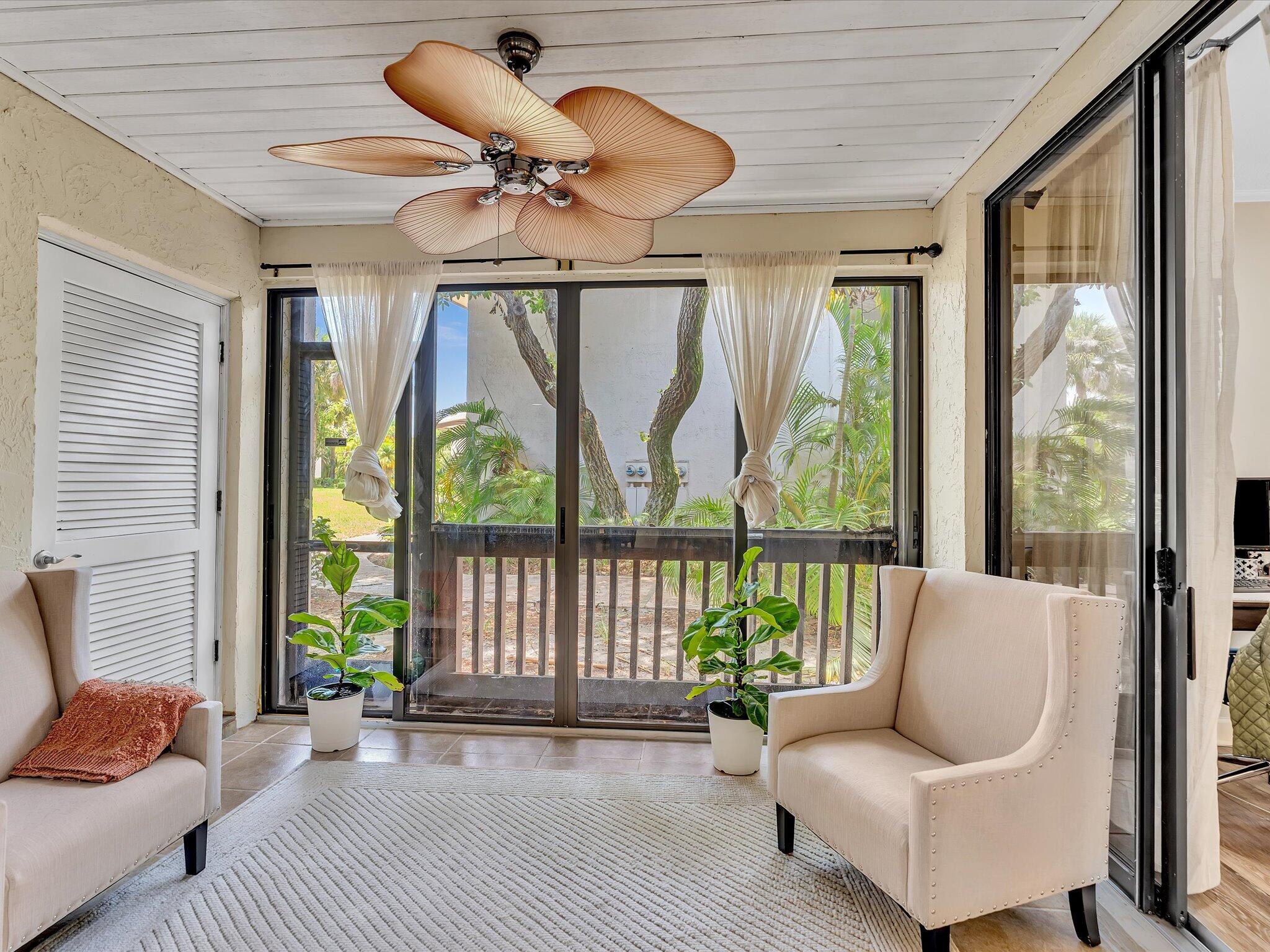 9256 Sabal Ridge Circle C Property Photo 13