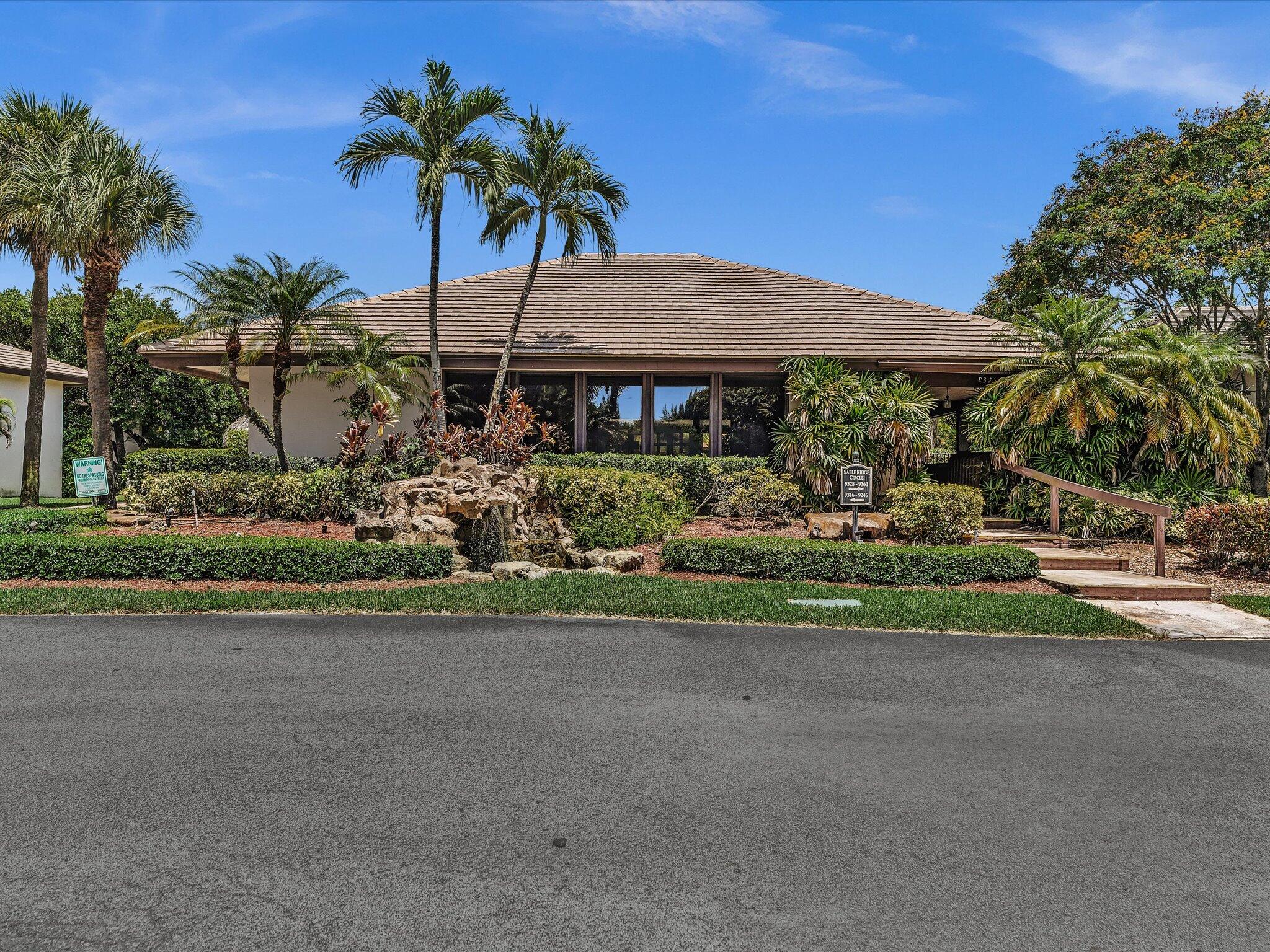 9256 Sabal Ridge Circle C Property Photo 29