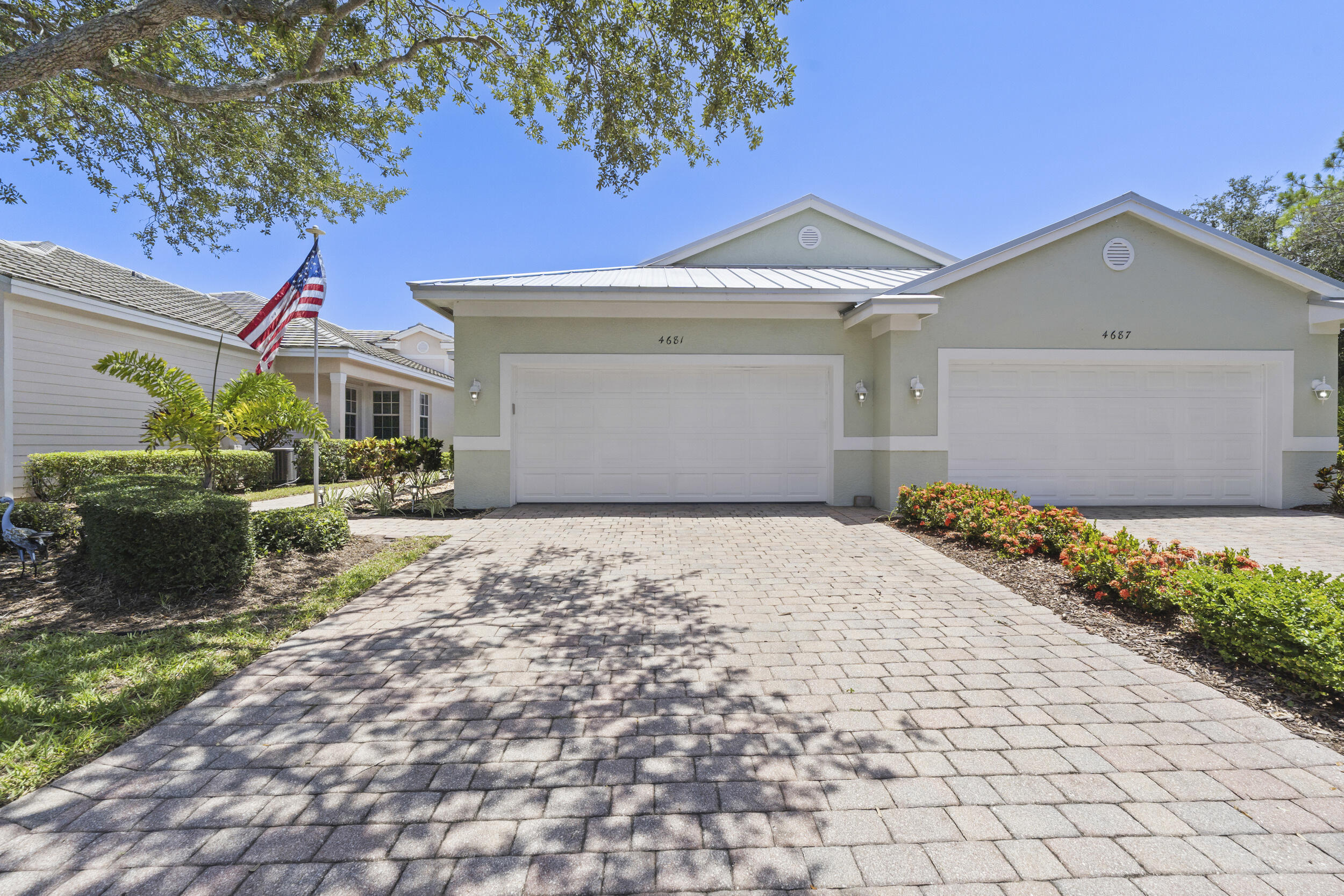 4681 SE Bridgetown Court Property Photo 1
