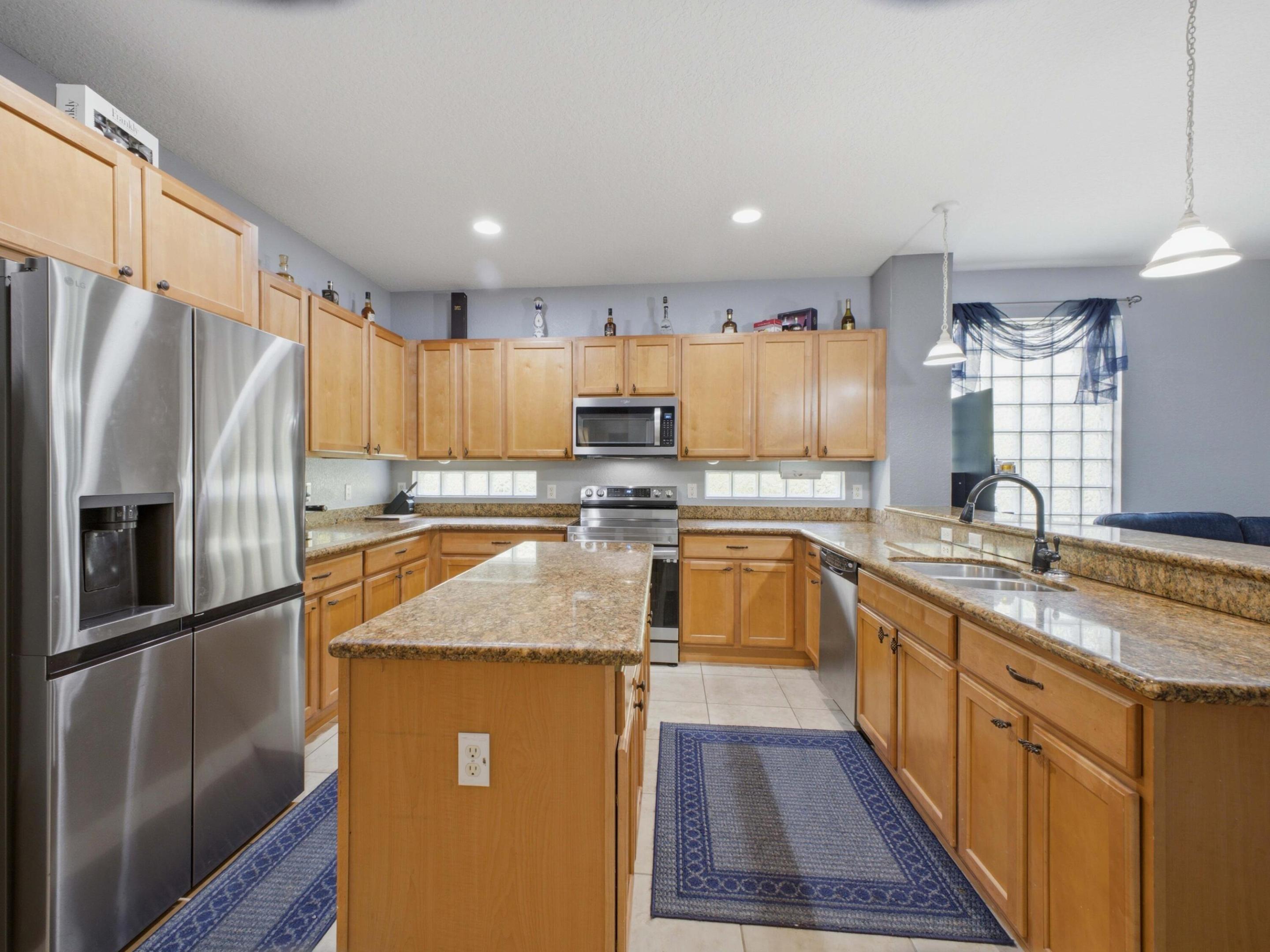 6906 Aliso Avenue Property Photo 2