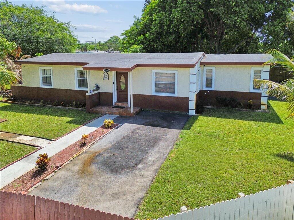 1313 Nw 13th Court Property Photo 1