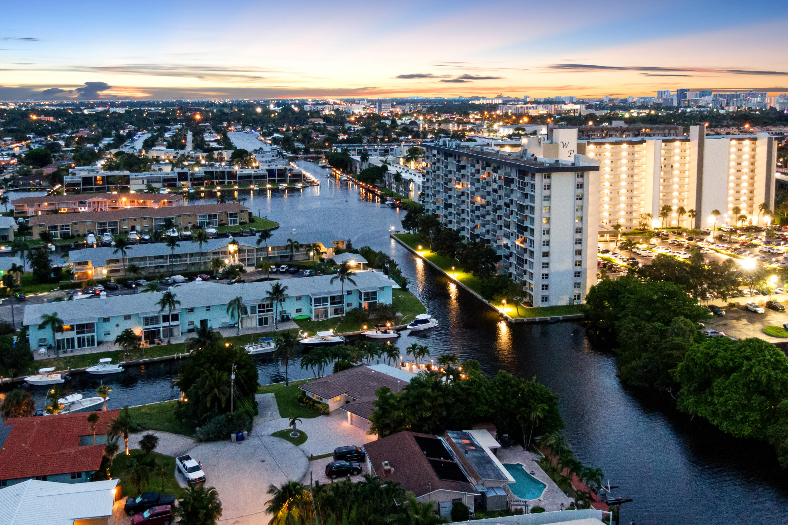 981 Se 10th Court Property Photo 48