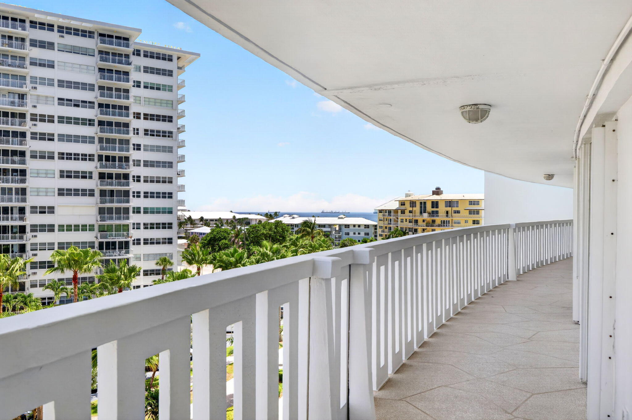 2000 S Ocean Drive 608 Property Photo 37