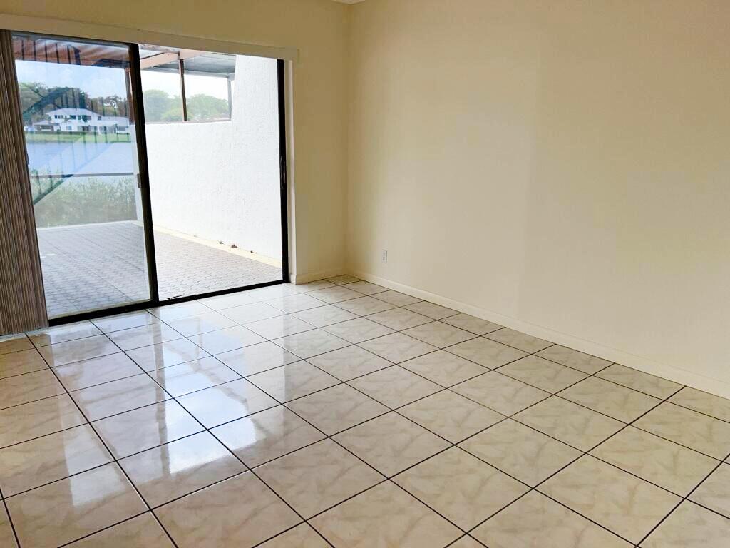 3094 Bermwood Lane 237 Property Photo 13