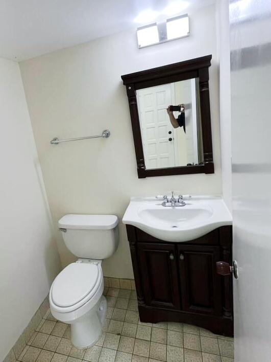 3094 Bermwood Lane 237 Property Photo 19