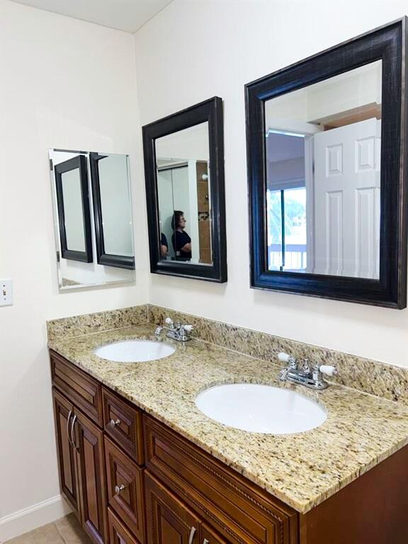 3094 Bermwood Lane 237 Property Photo 27