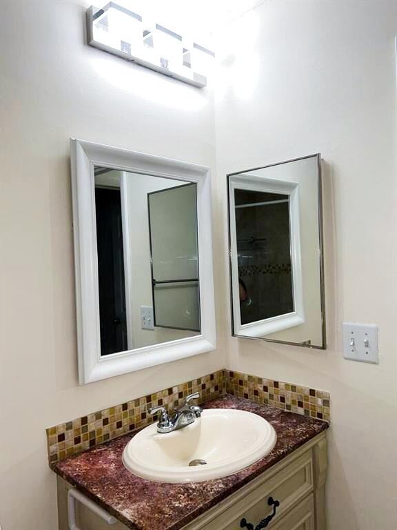 3094 Bermwood Lane 237 Property Photo 33