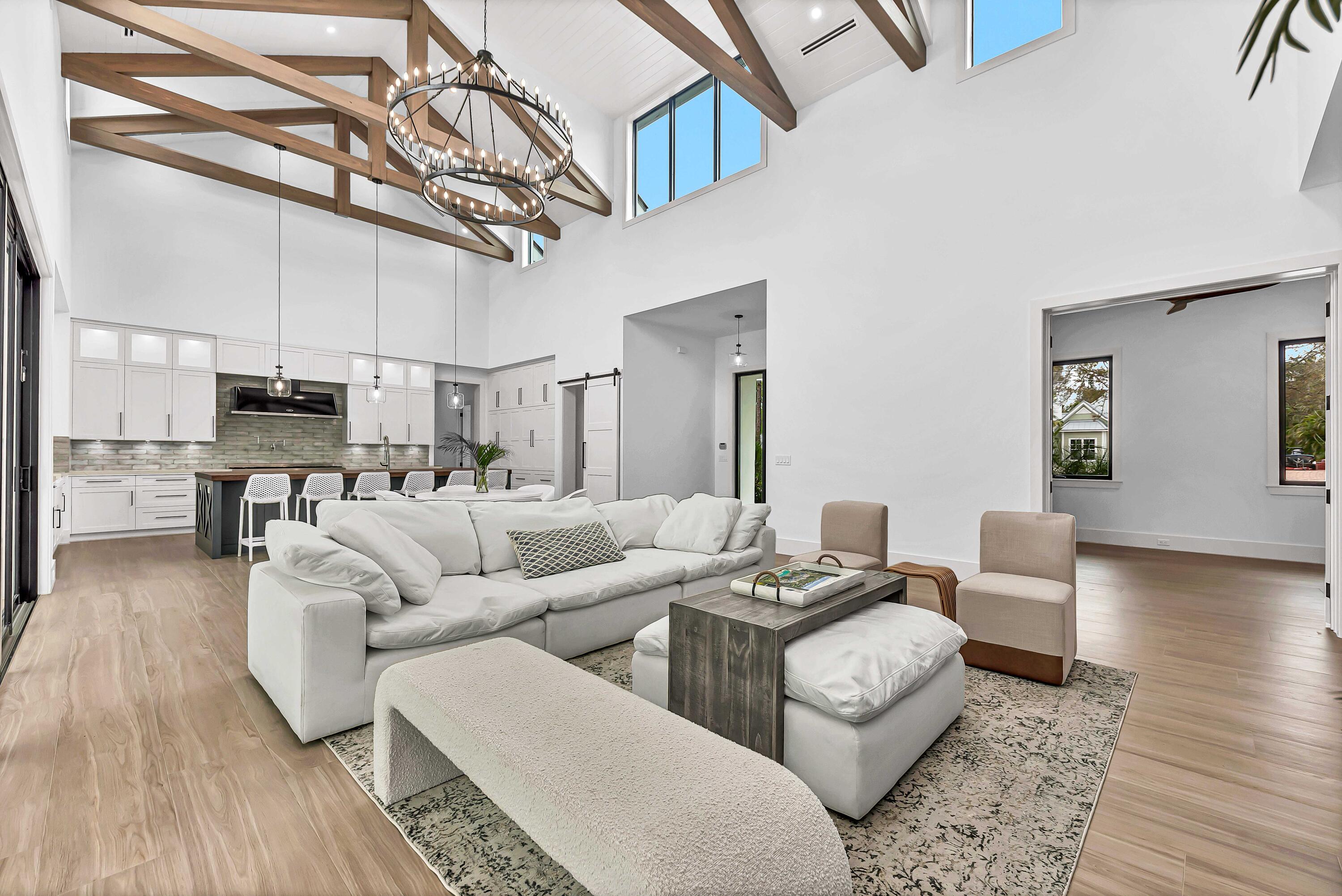 Xxx 75th Way N Property Photo 5