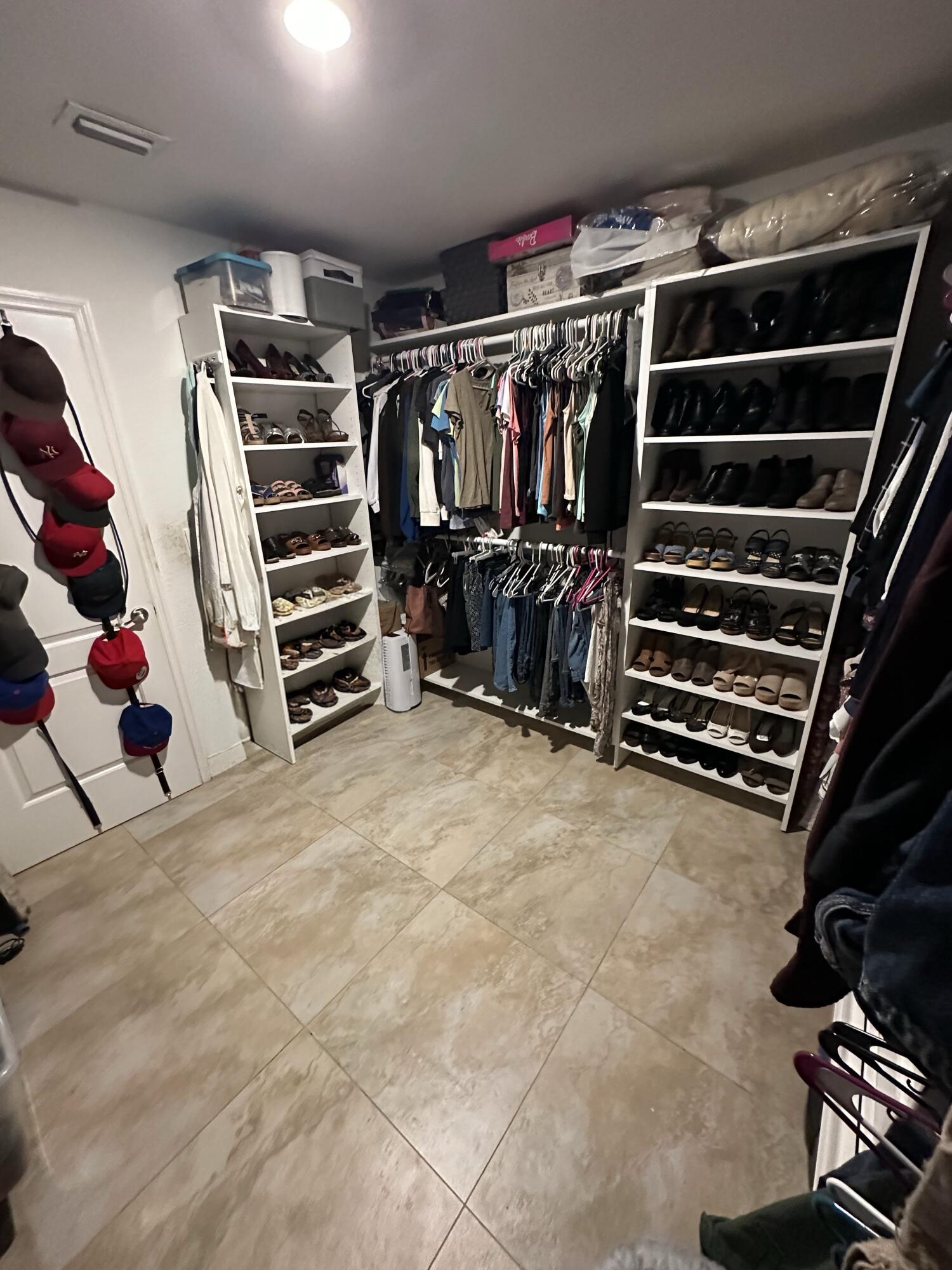 11415 46th Place N Property Photo 12