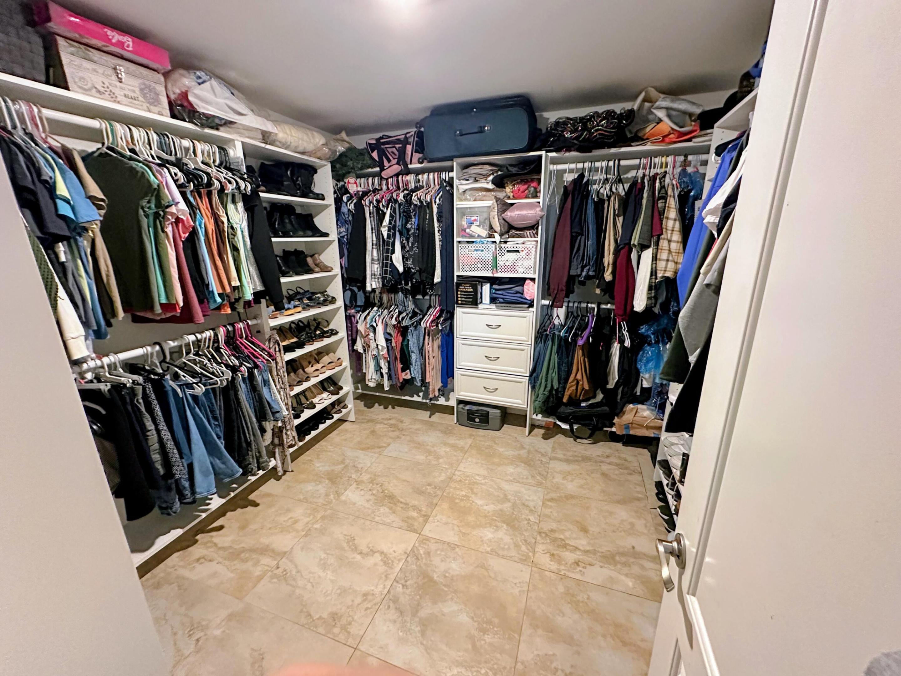 11415 46th Place N Property Photo 13