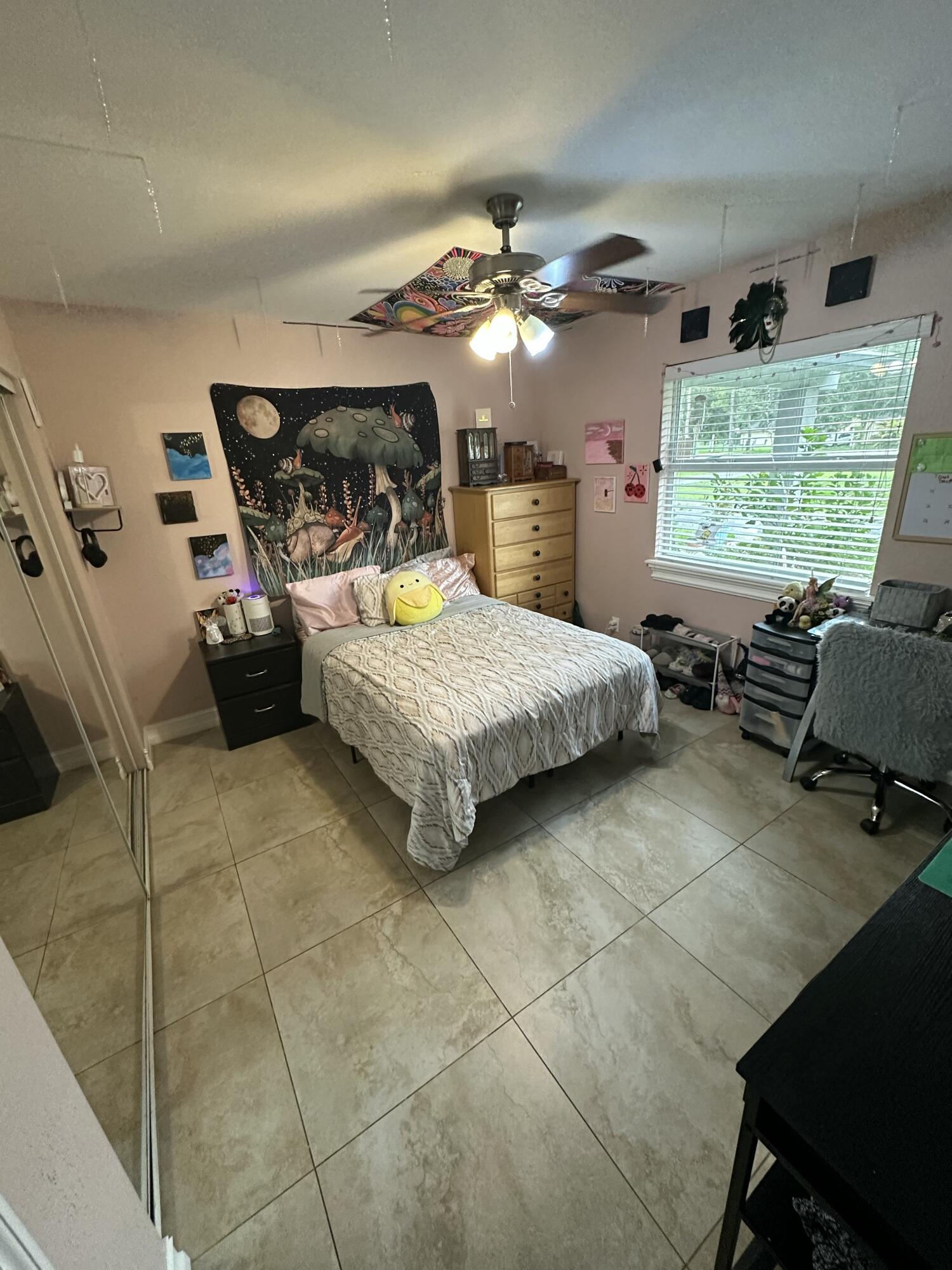 11415 46th Place N Property Photo 14