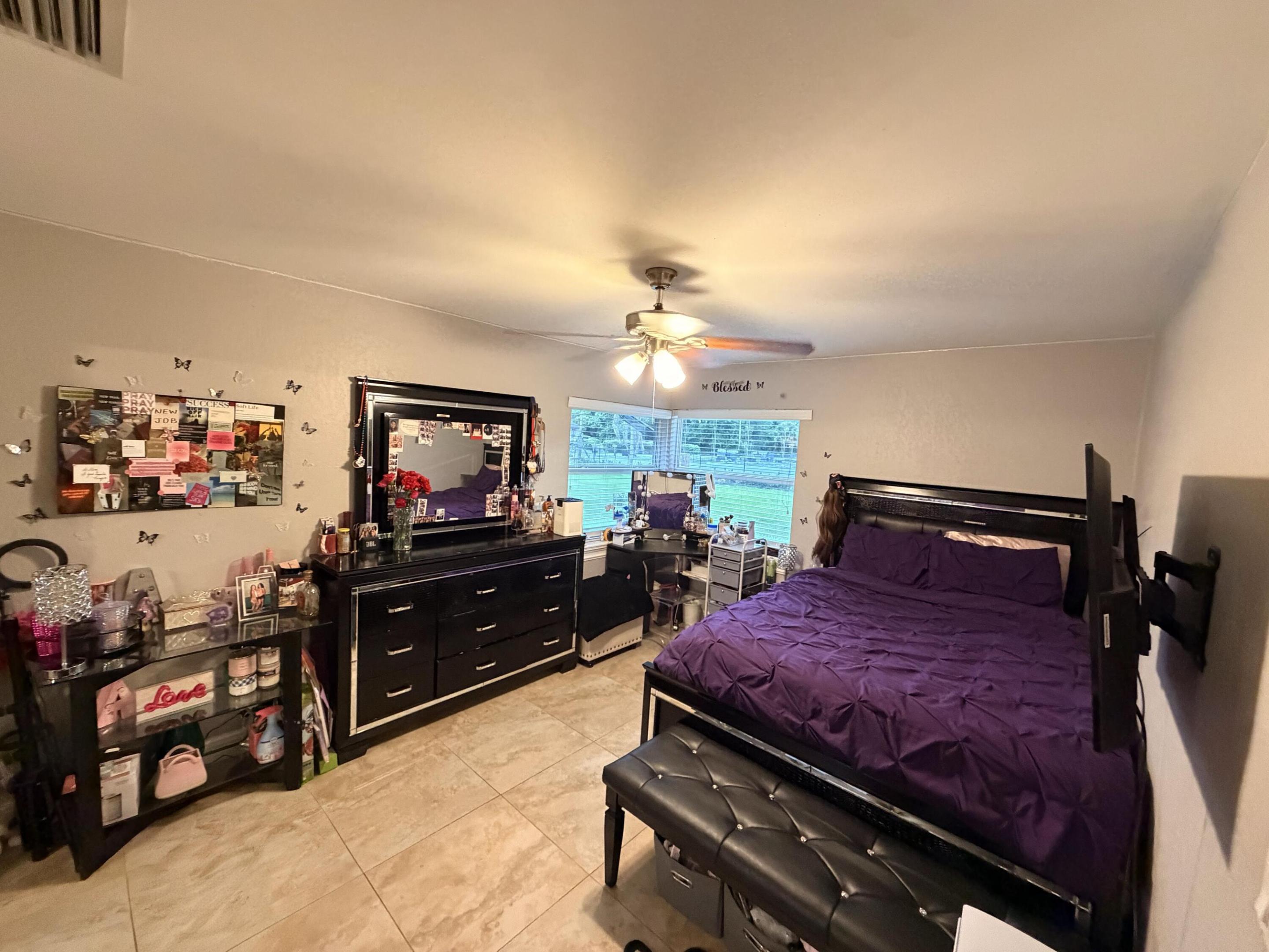 11415 46th Place N Property Photo 16