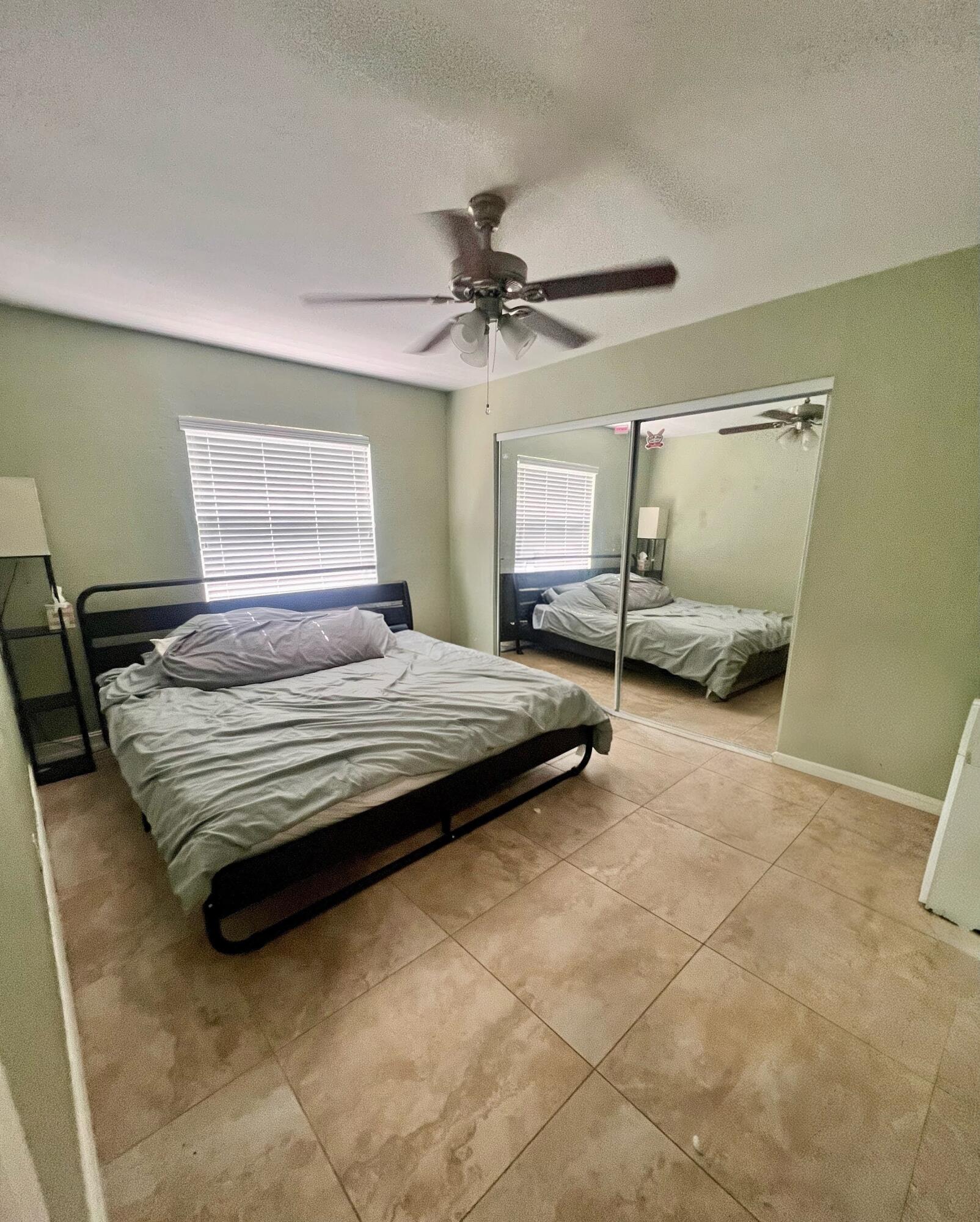 11415 46th Place N Property Photo 17