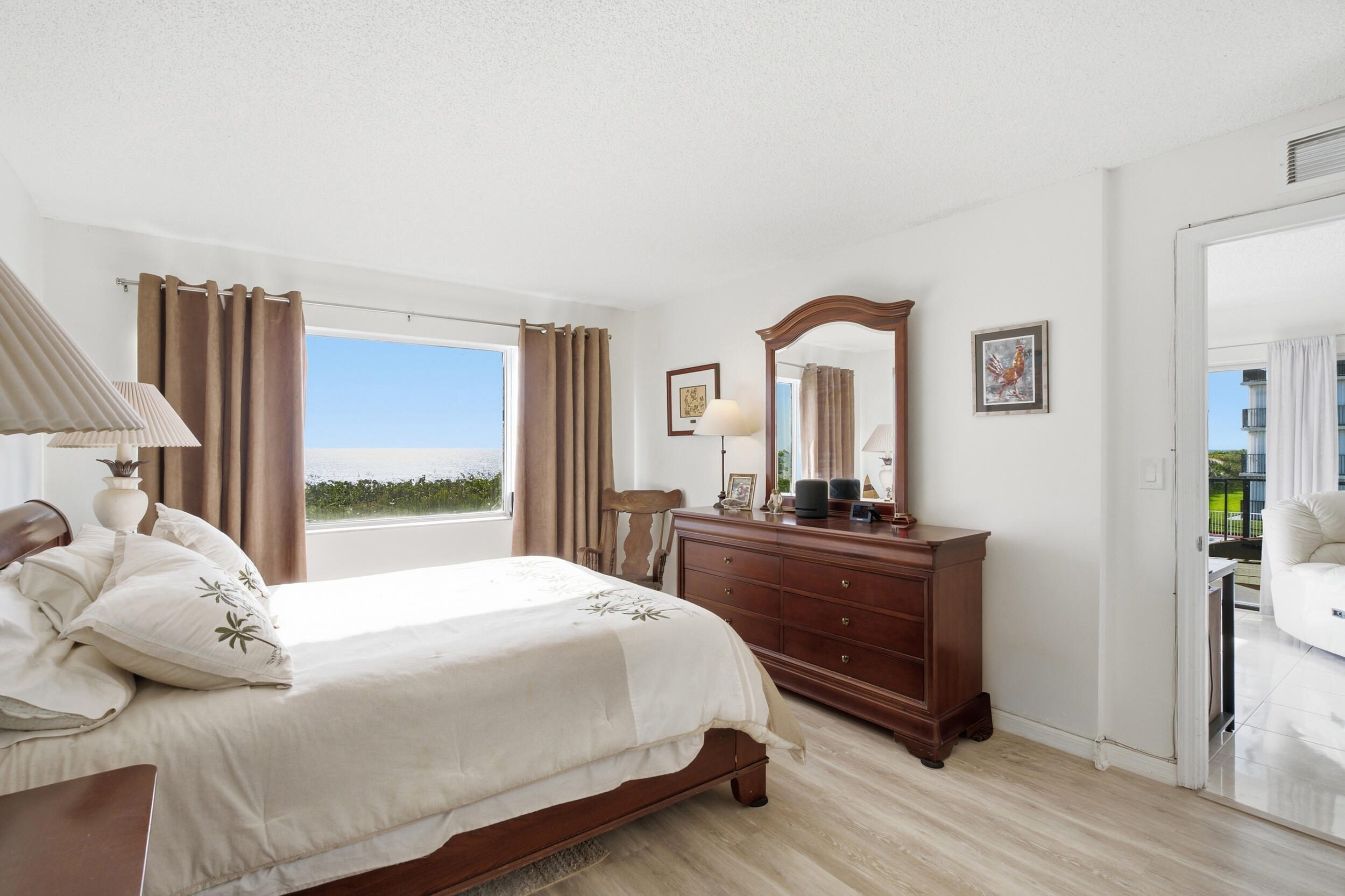 9400 S Ocean Drive 208 Property Photo 16