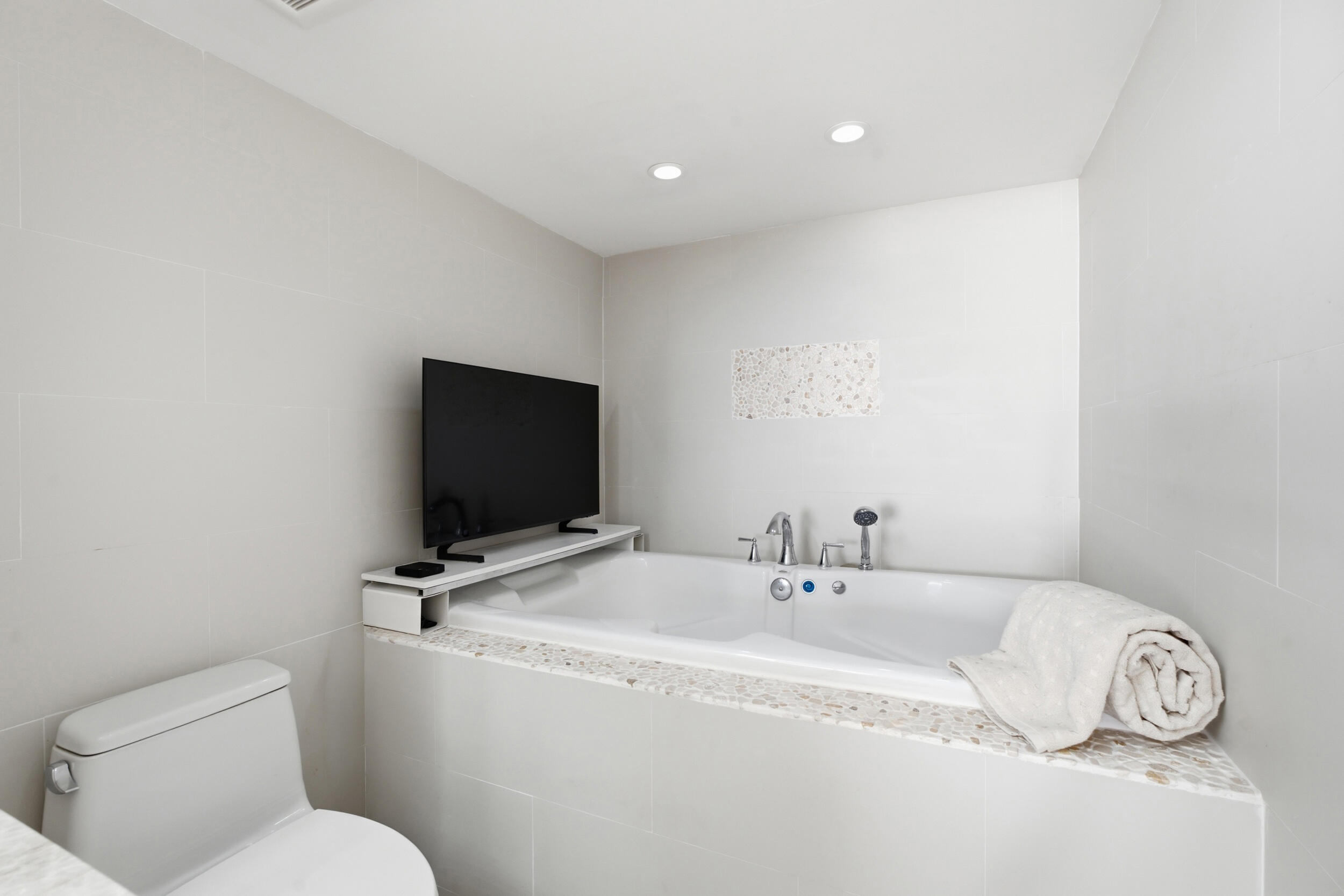 9400 S Ocean Drive 208 Property Photo 19