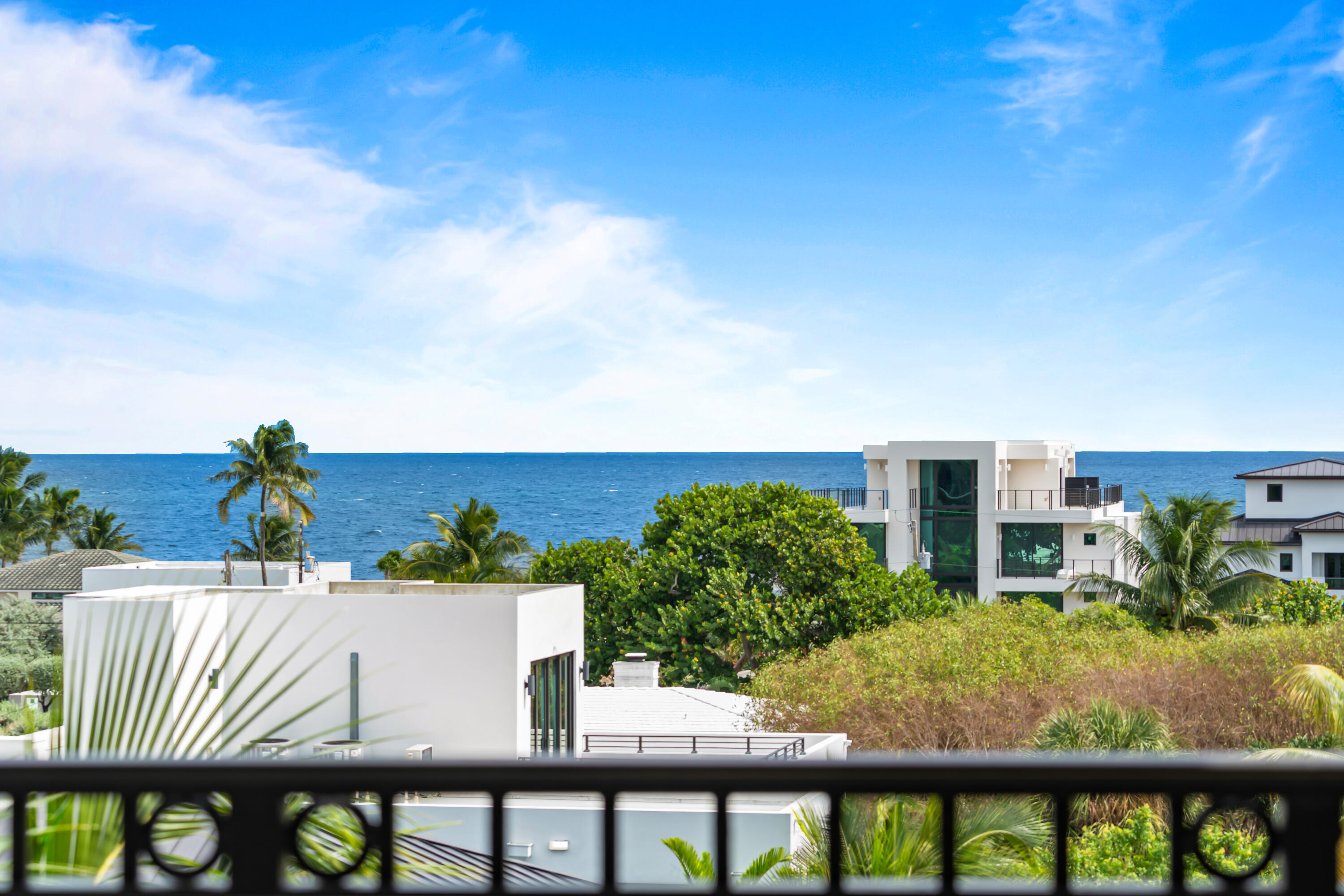 2409 N Ocean Boulevard 626 Property Photo 9