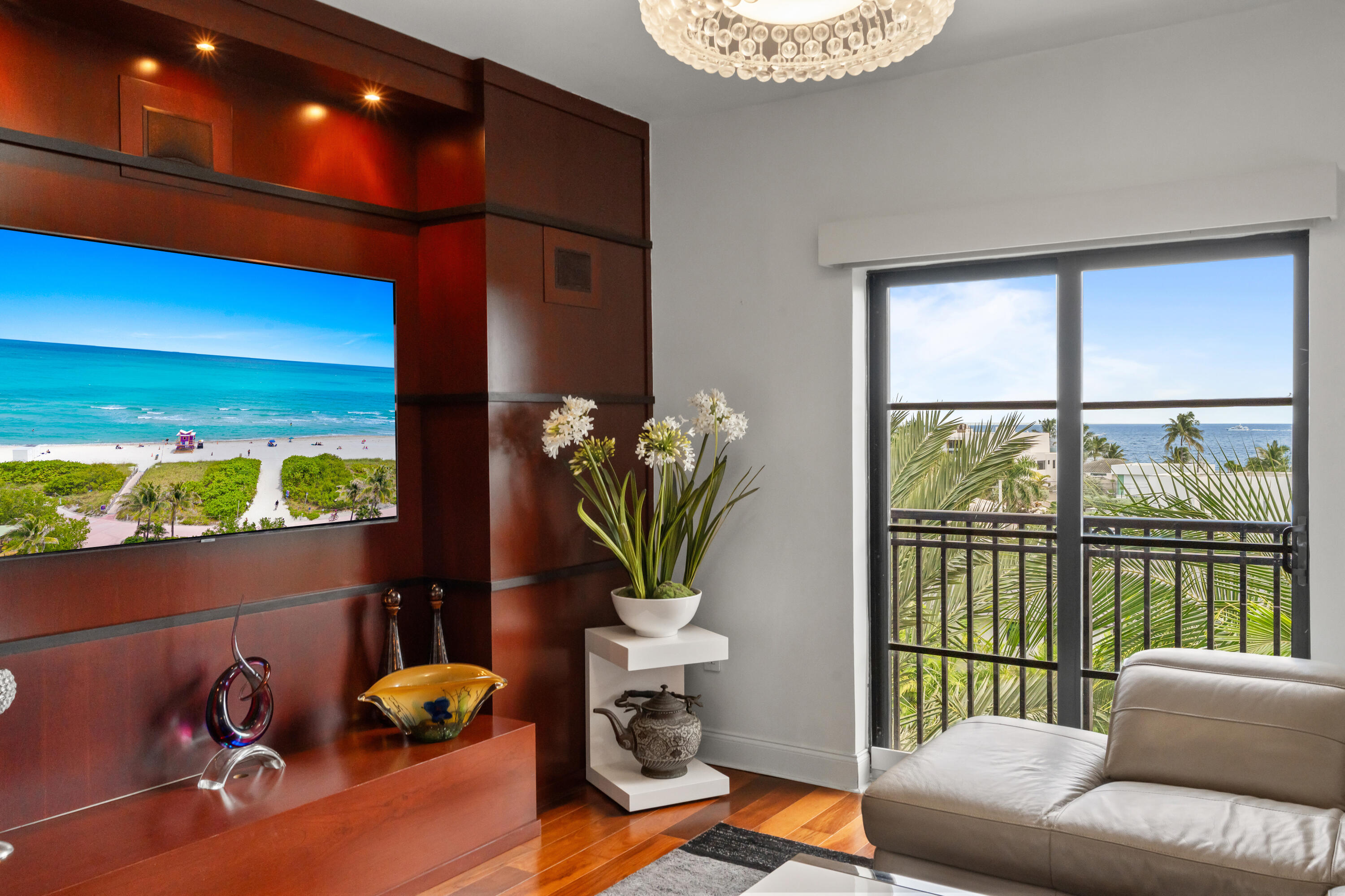 2409 N Ocean Boulevard 626 Property Photo 12