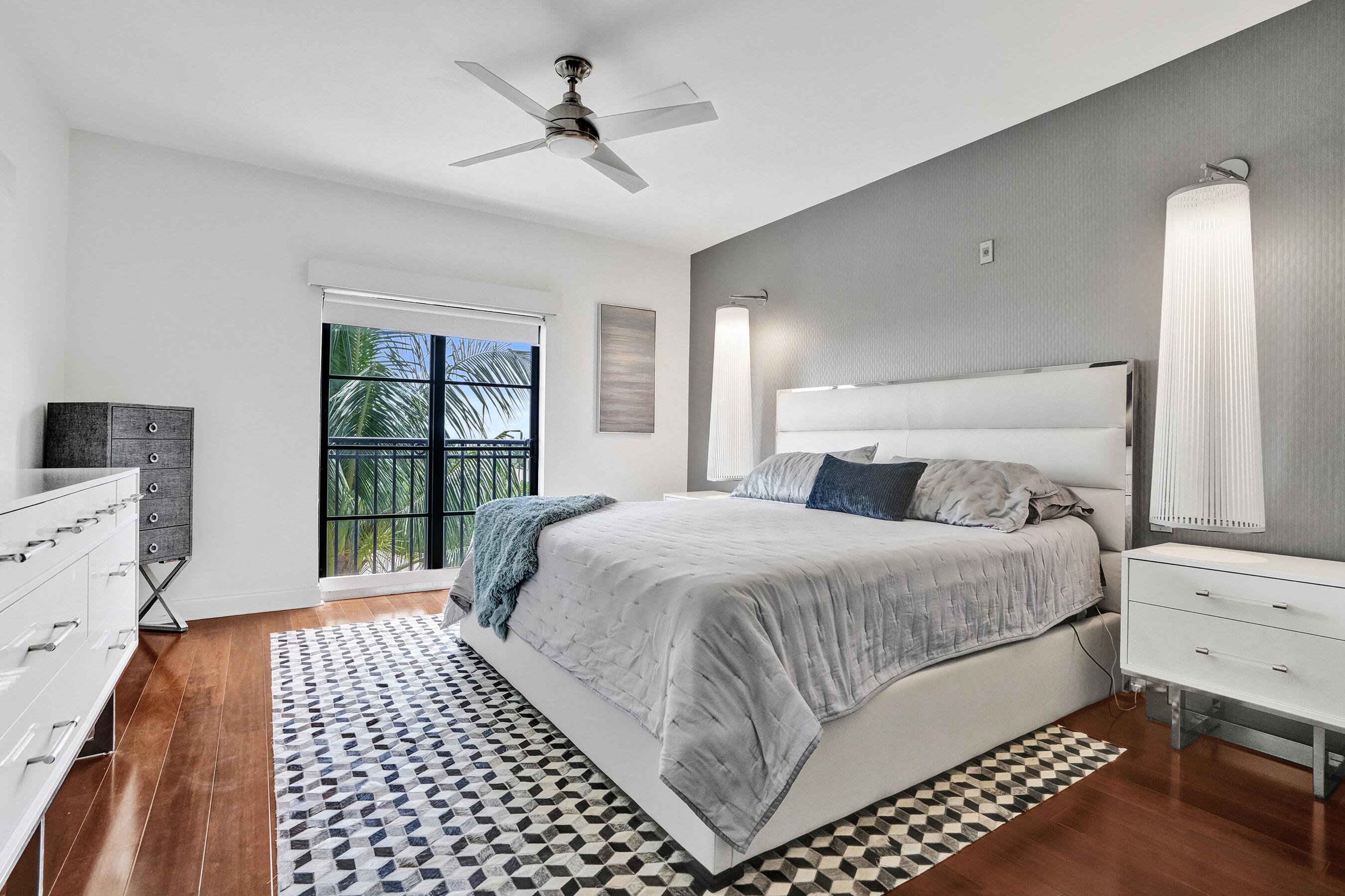 2409 N Ocean Boulevard 626 Property Photo 15