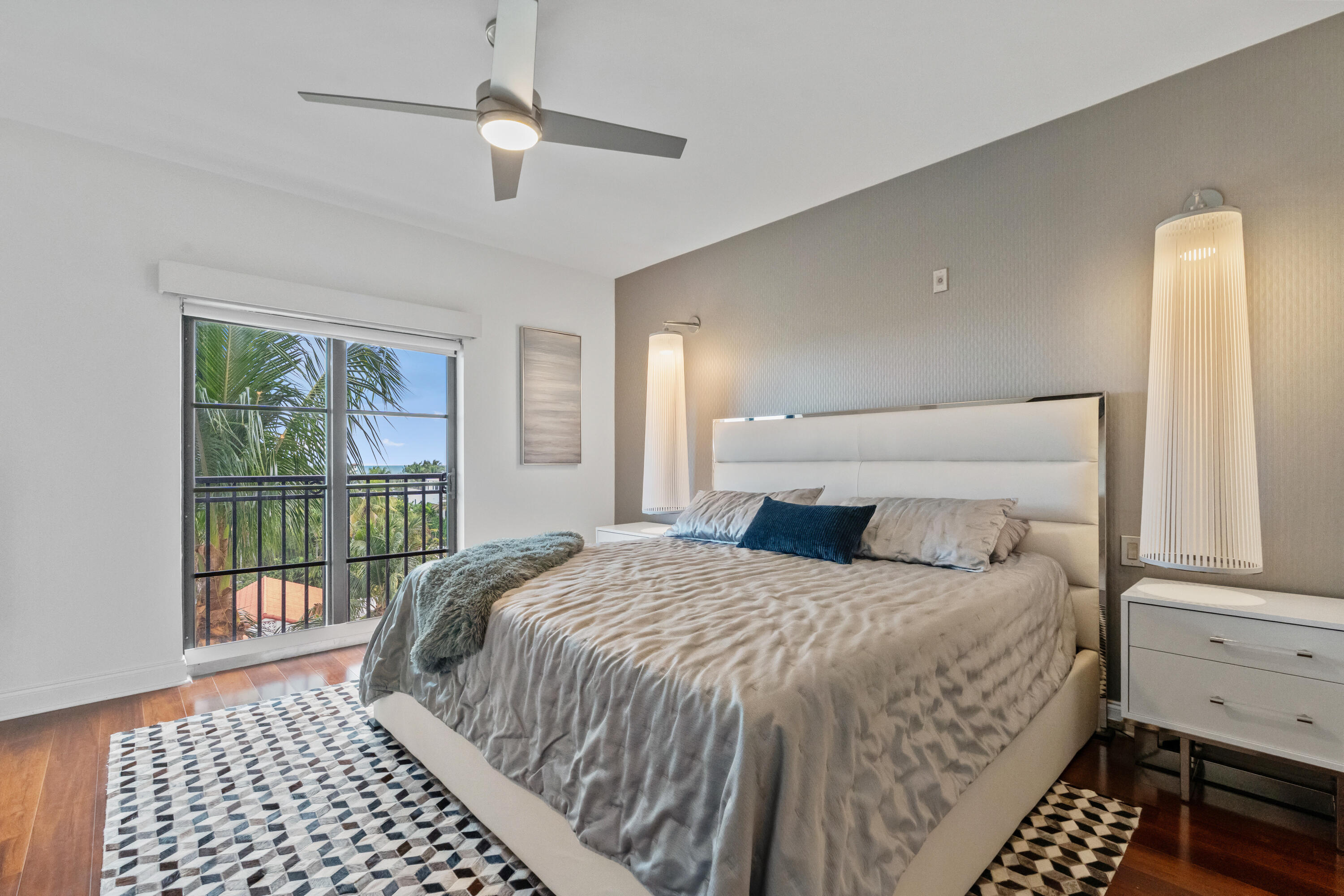 2409 N Ocean Boulevard 626 Property Photo 16