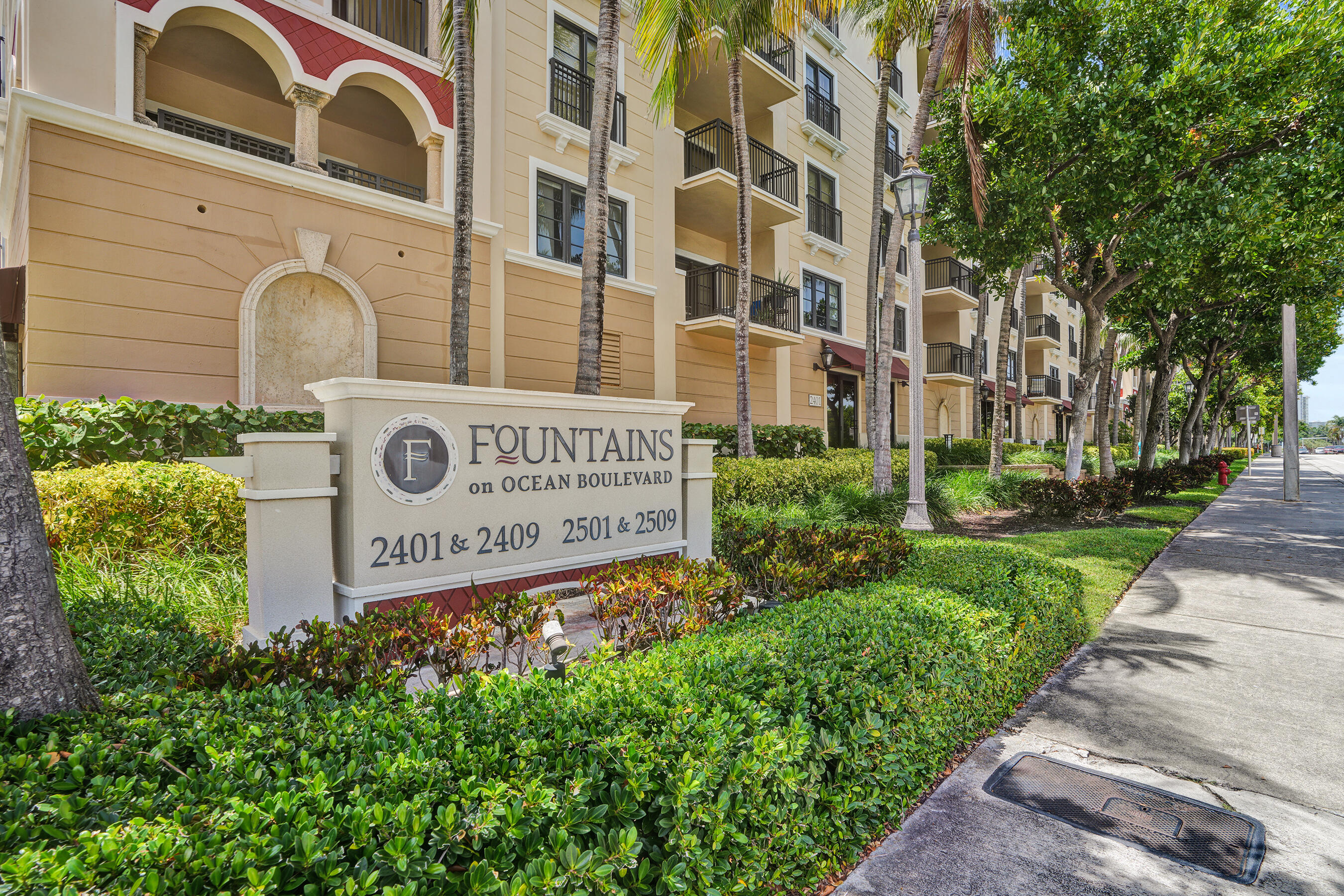 2409 N Ocean Boulevard 626 Property Photo 41
