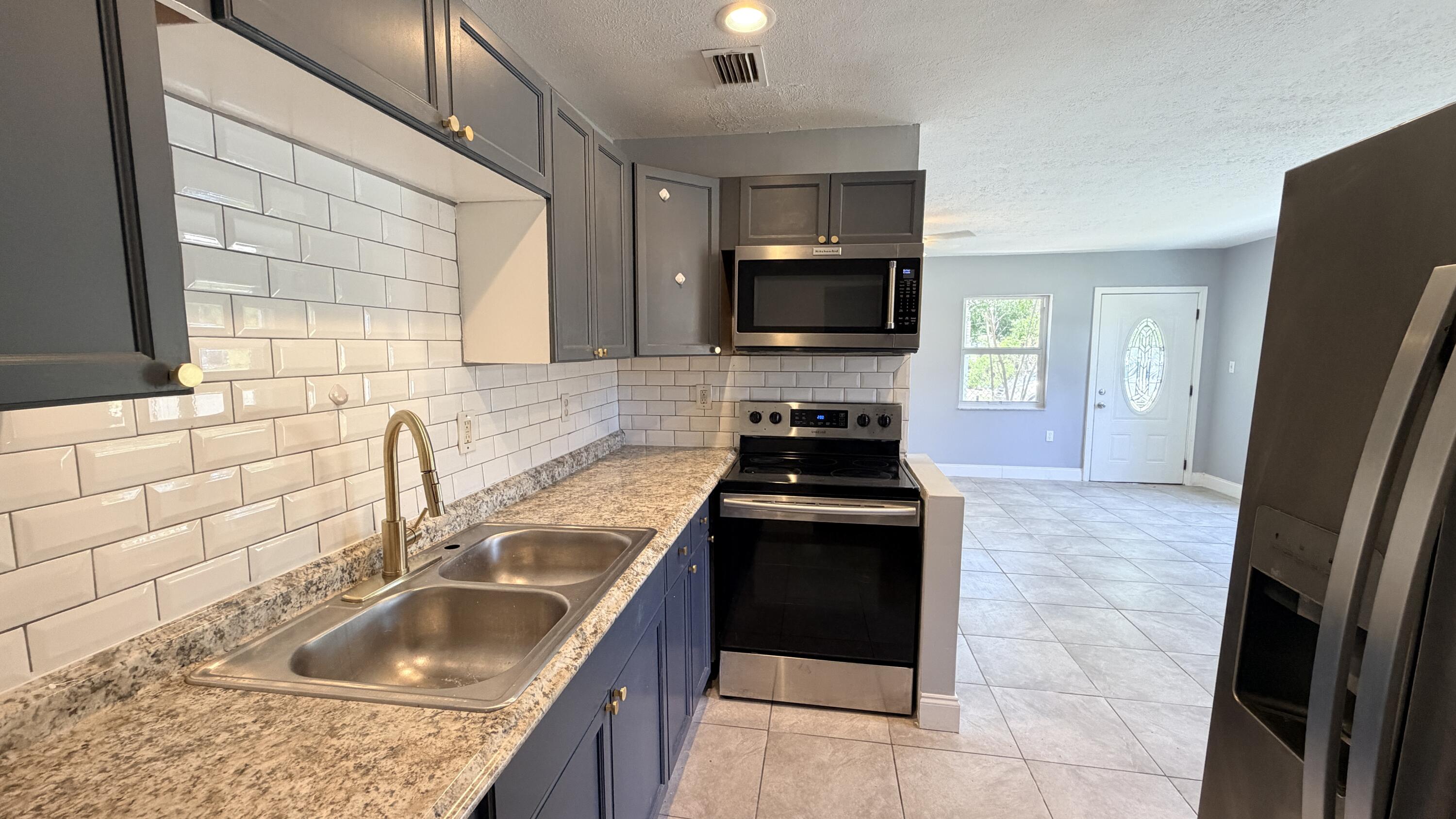 607 N 19th Street Property Photo 1
