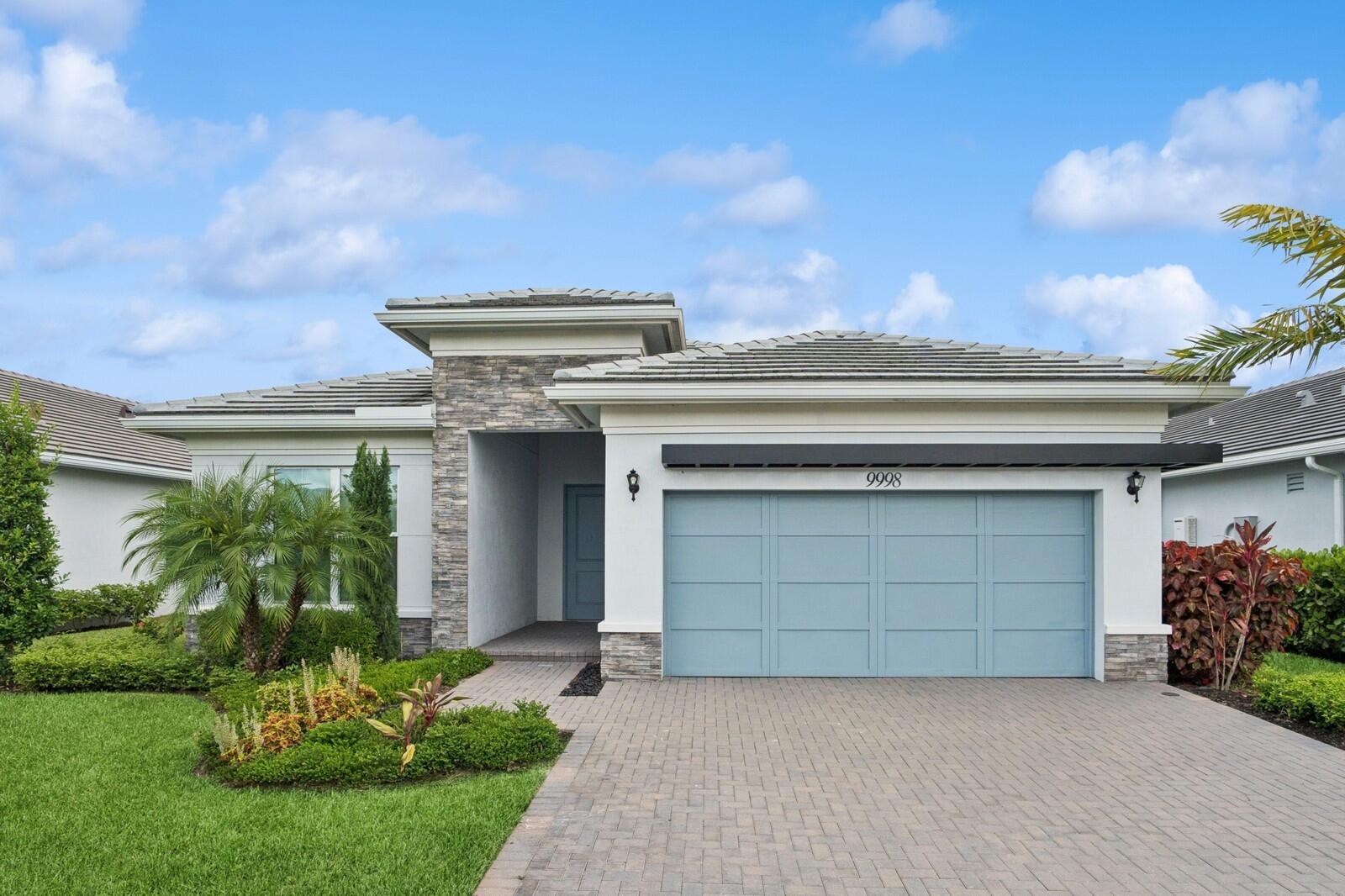 B26053707 Property Photo 1