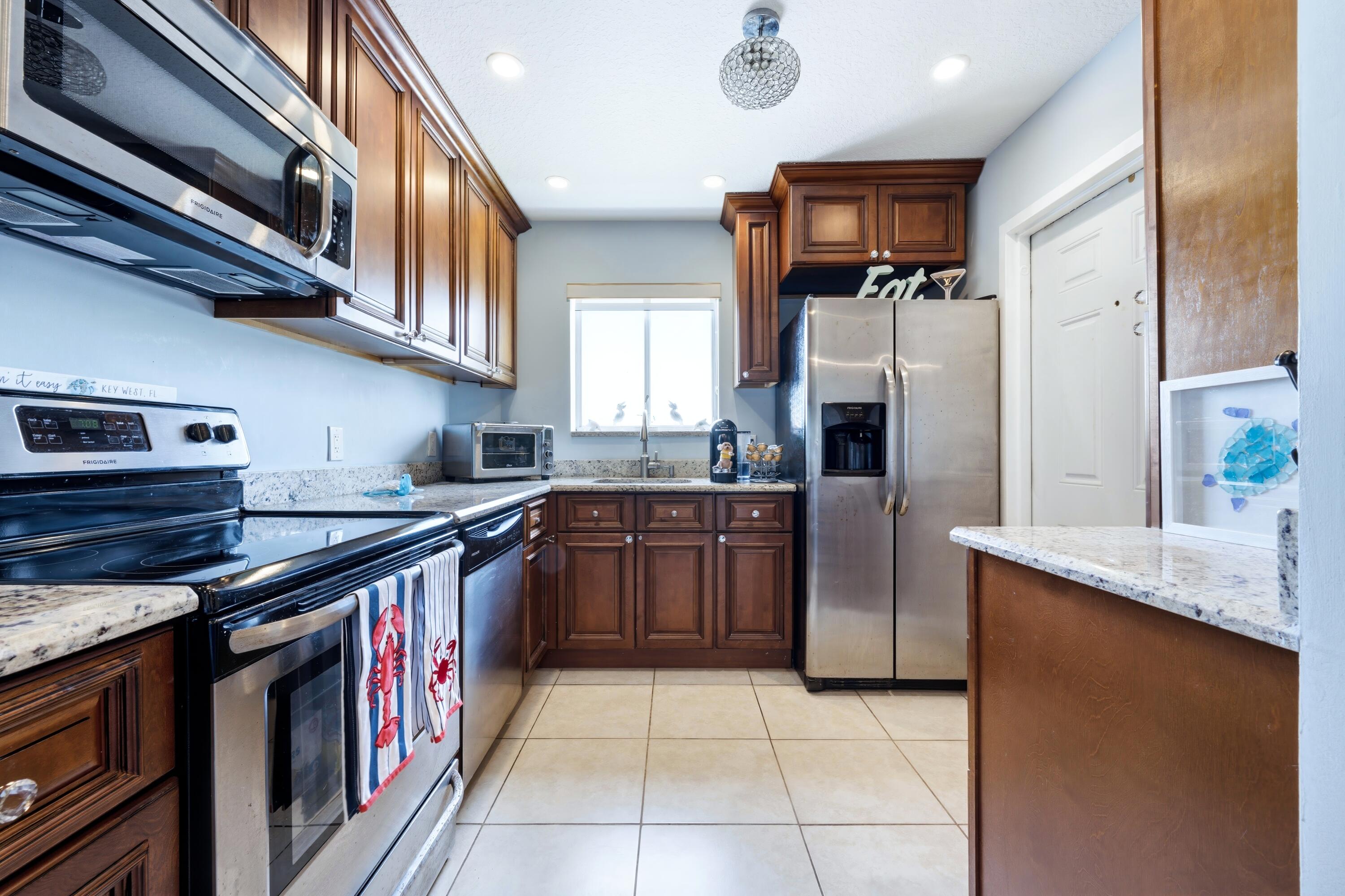 200 Waterway Drive S 309 Property Photo 1