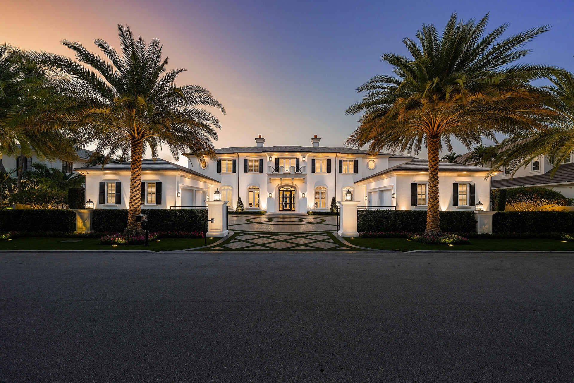 215 W Key Palm Road Property Photo 1