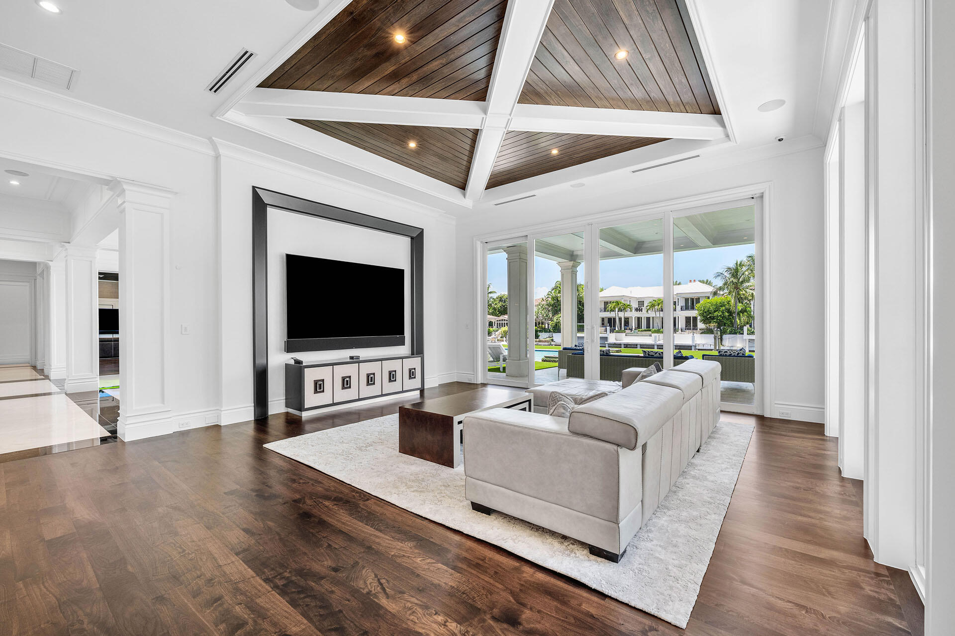 215 W Key Palm Road Property Photo 18