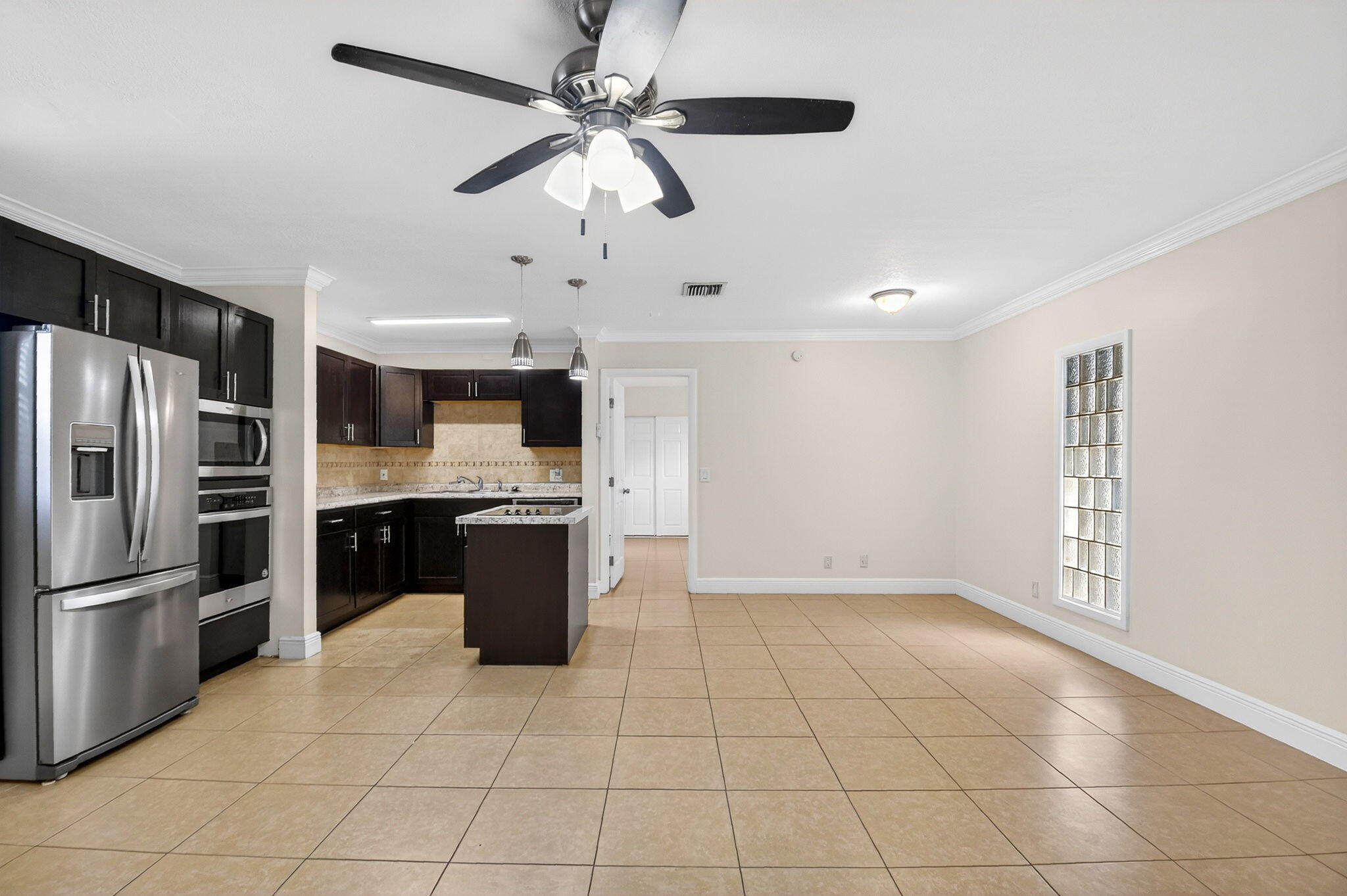 18 Crossings Circle F Property Photo 9