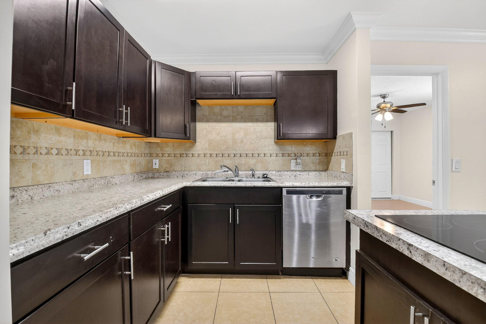18 Crossings Circle F Property Photo 12