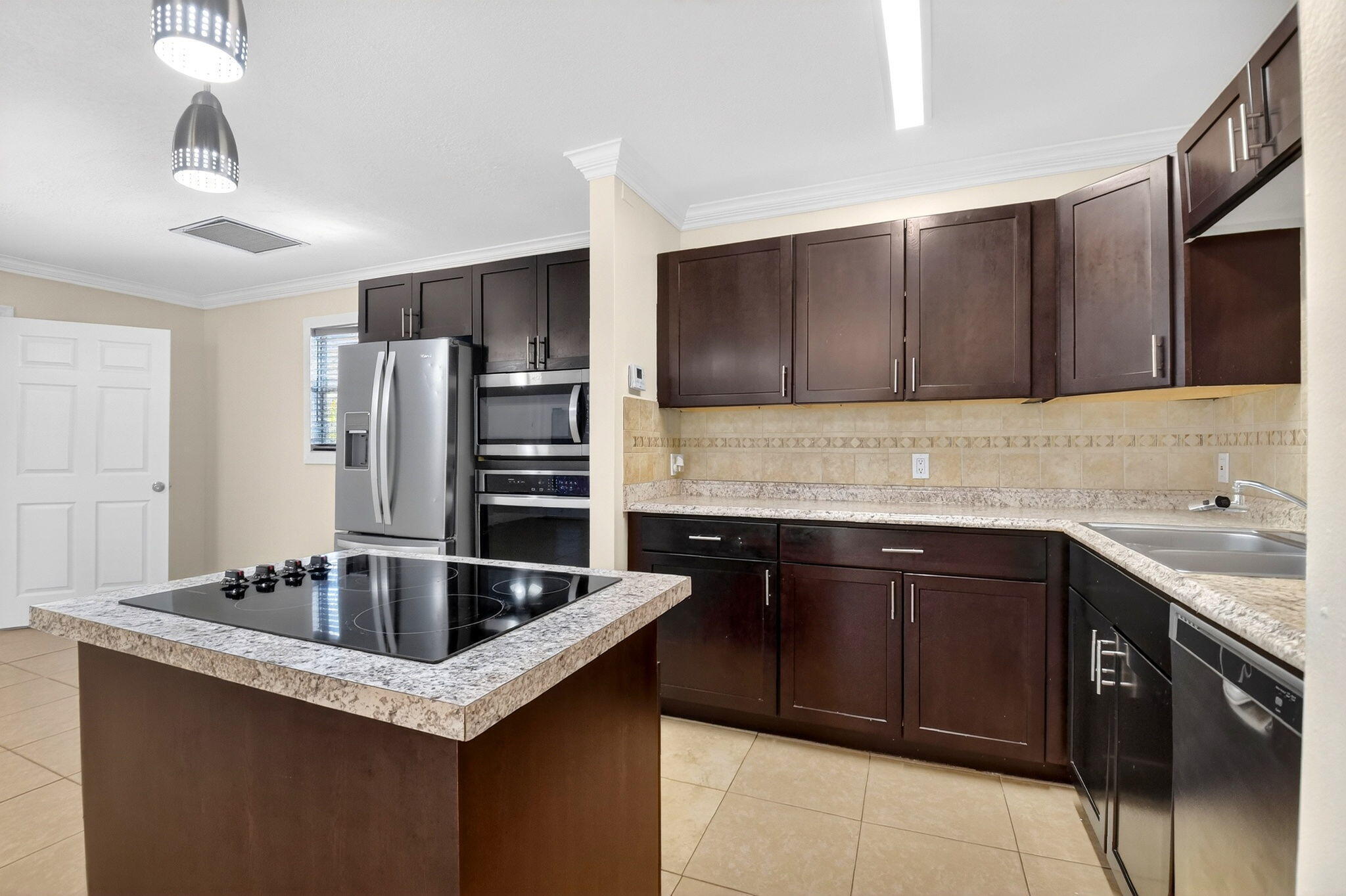 18 Crossings Circle F Property Photo 15
