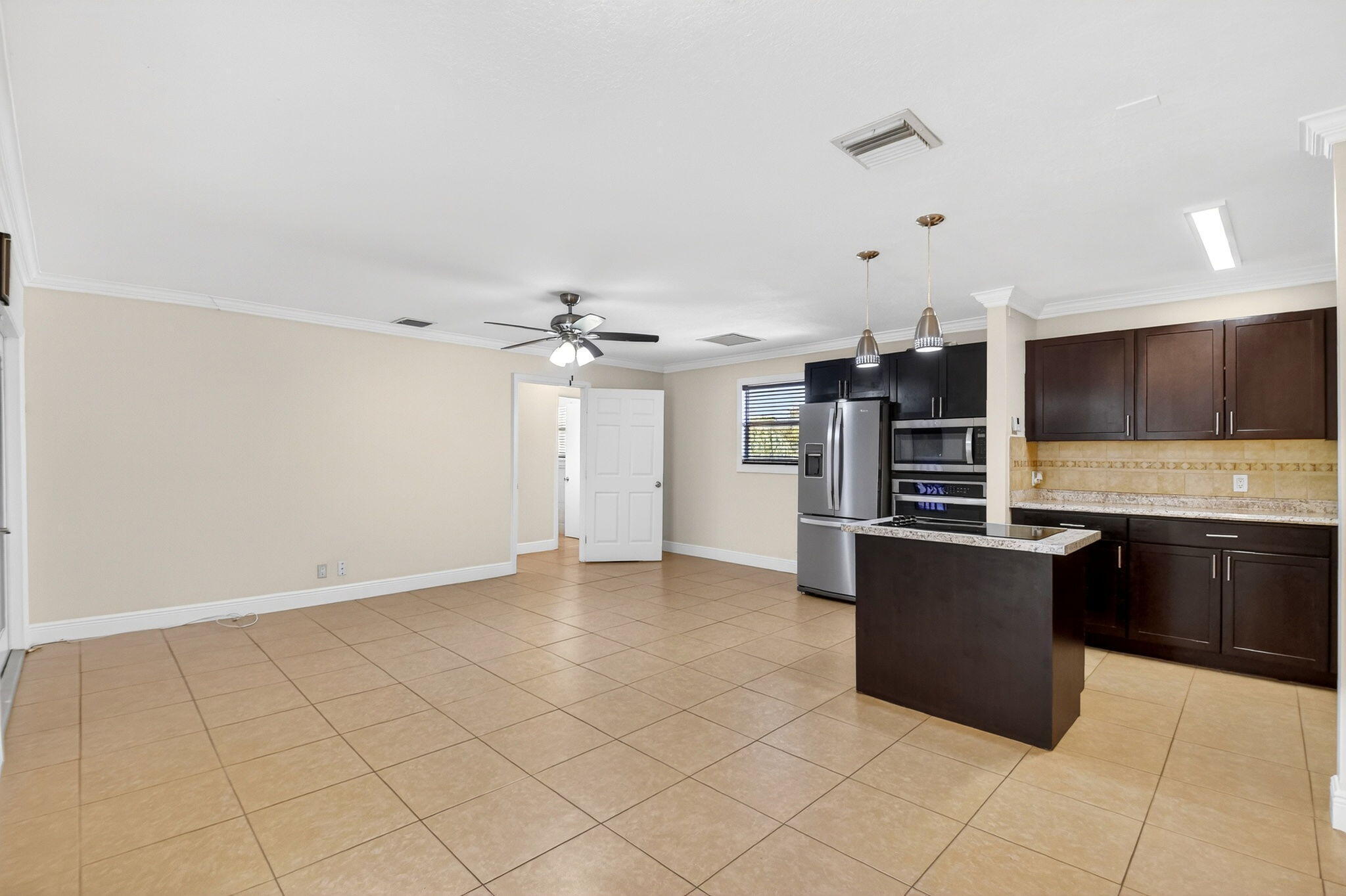 18 Crossings Circle F Property Photo 17