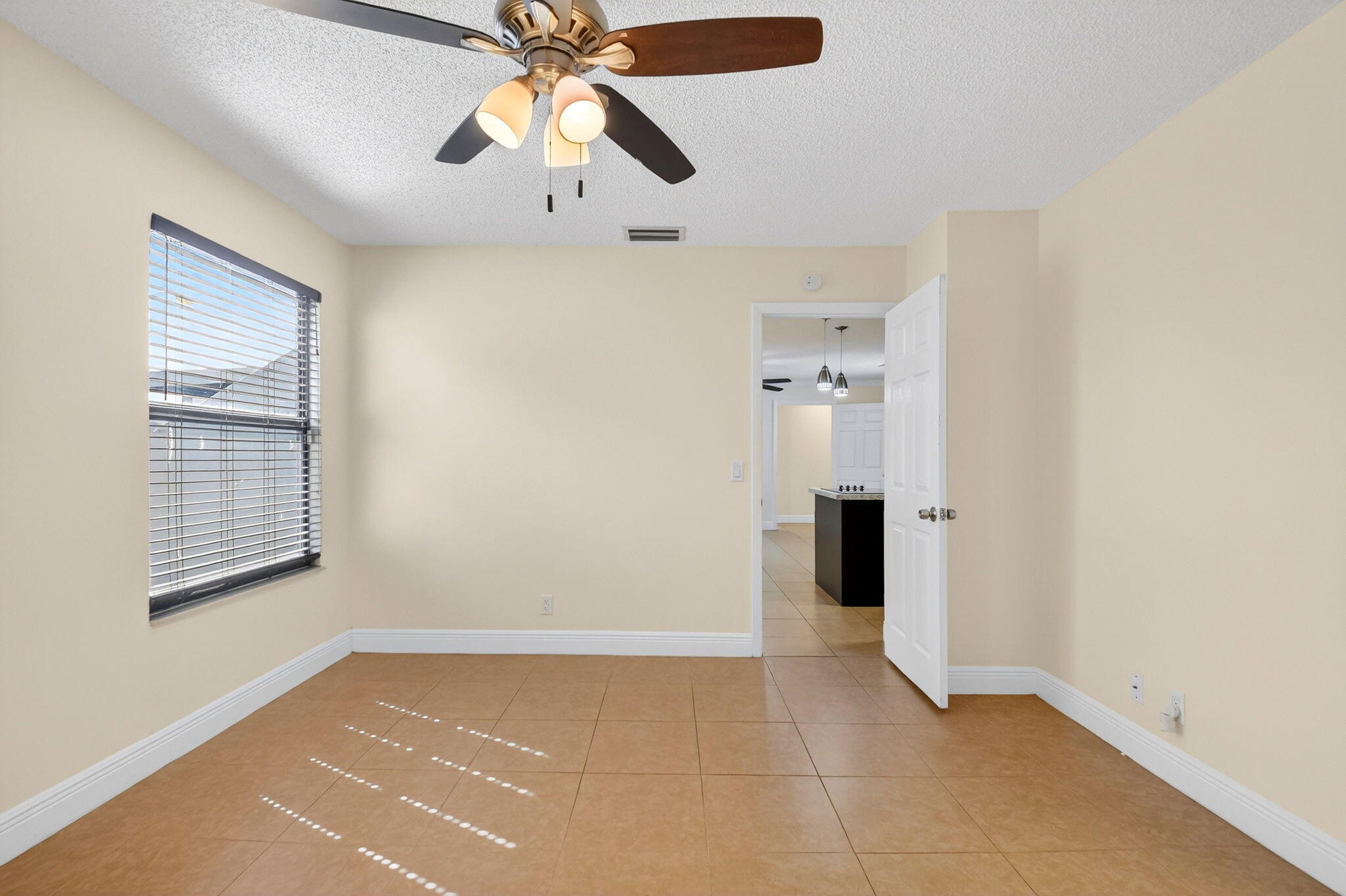 18 Crossings Circle F Property Photo 26