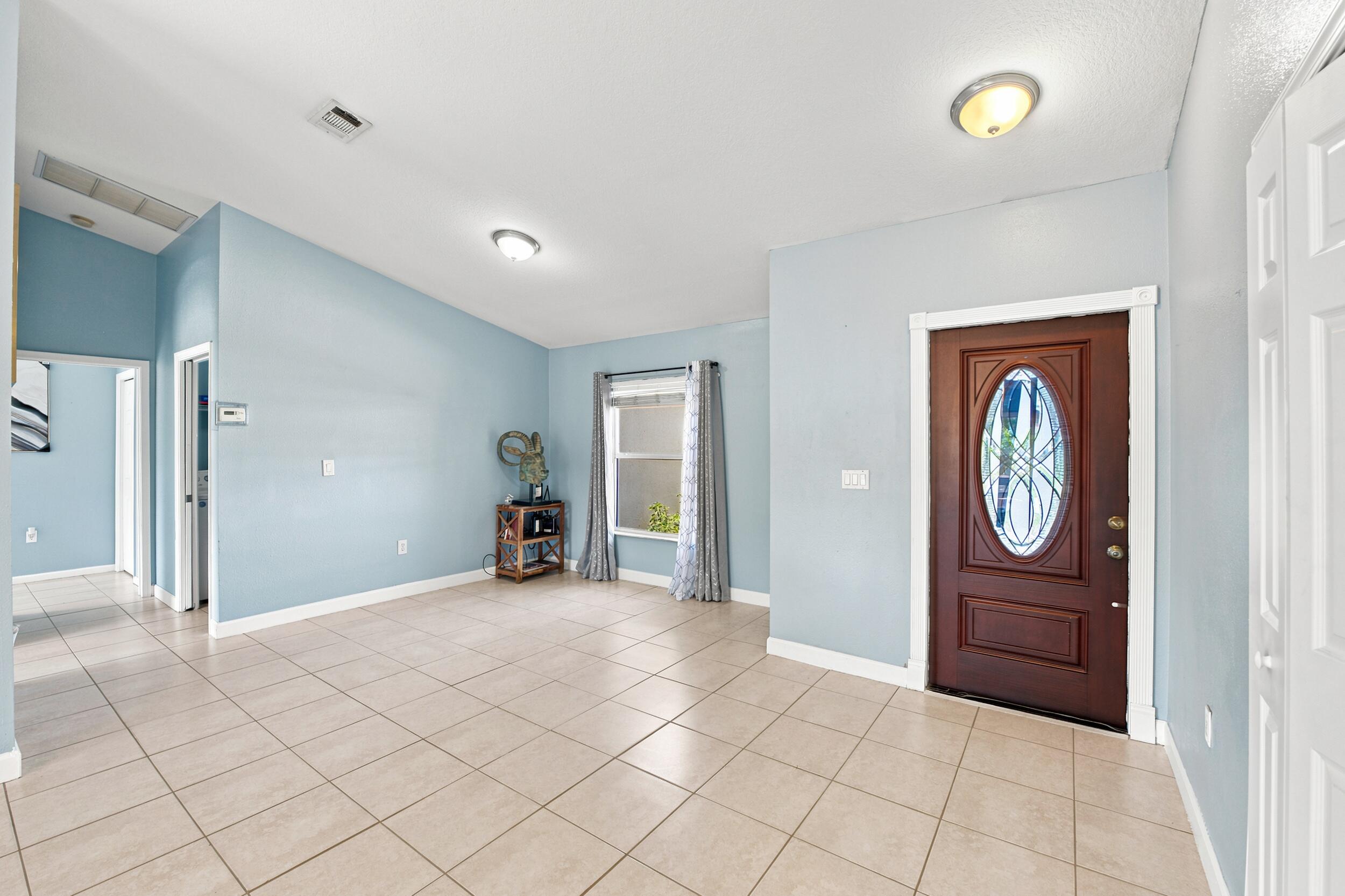 2674 Sw Abelard Street Property Photo 8