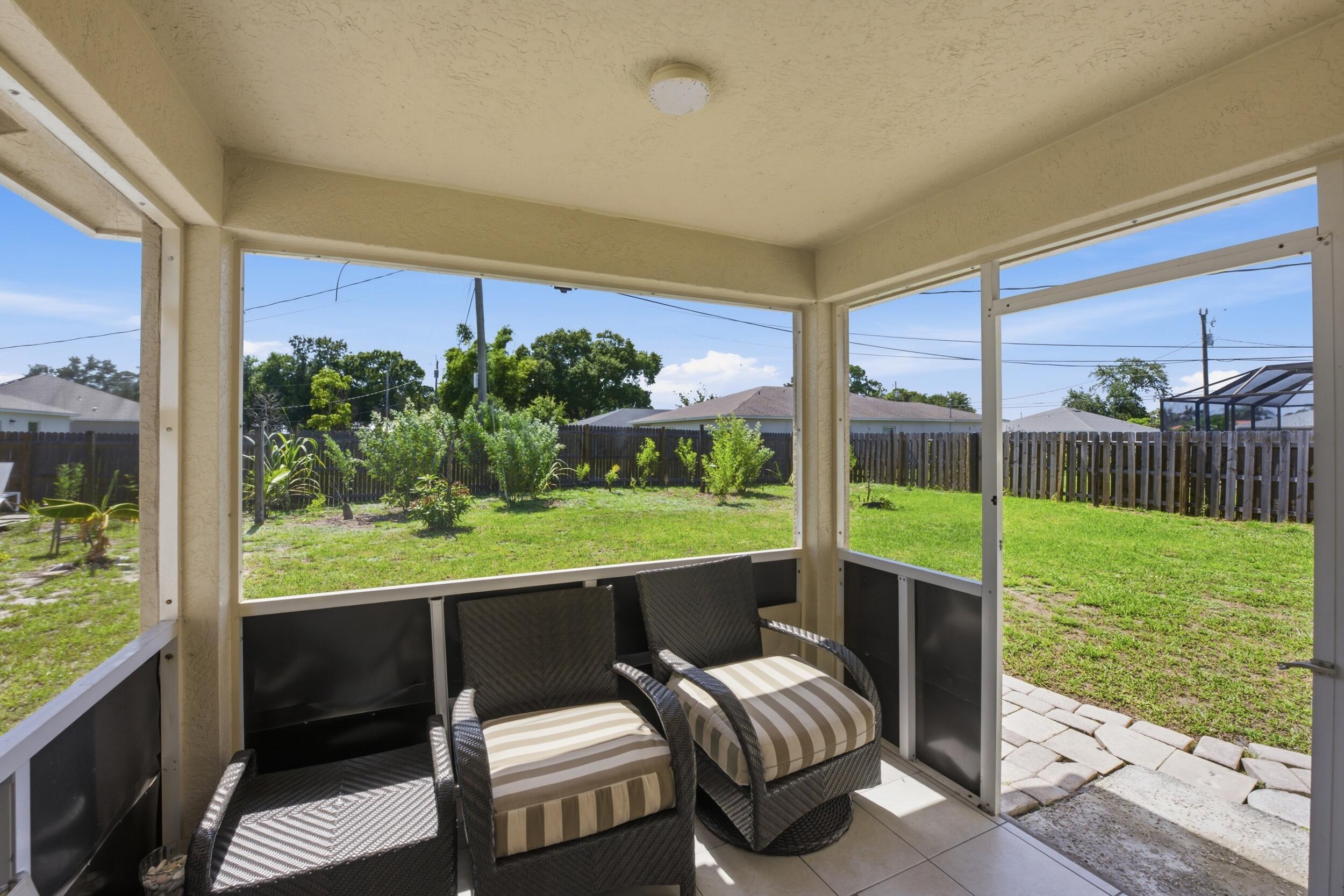 2674 Sw Abelard Street Property Photo 24