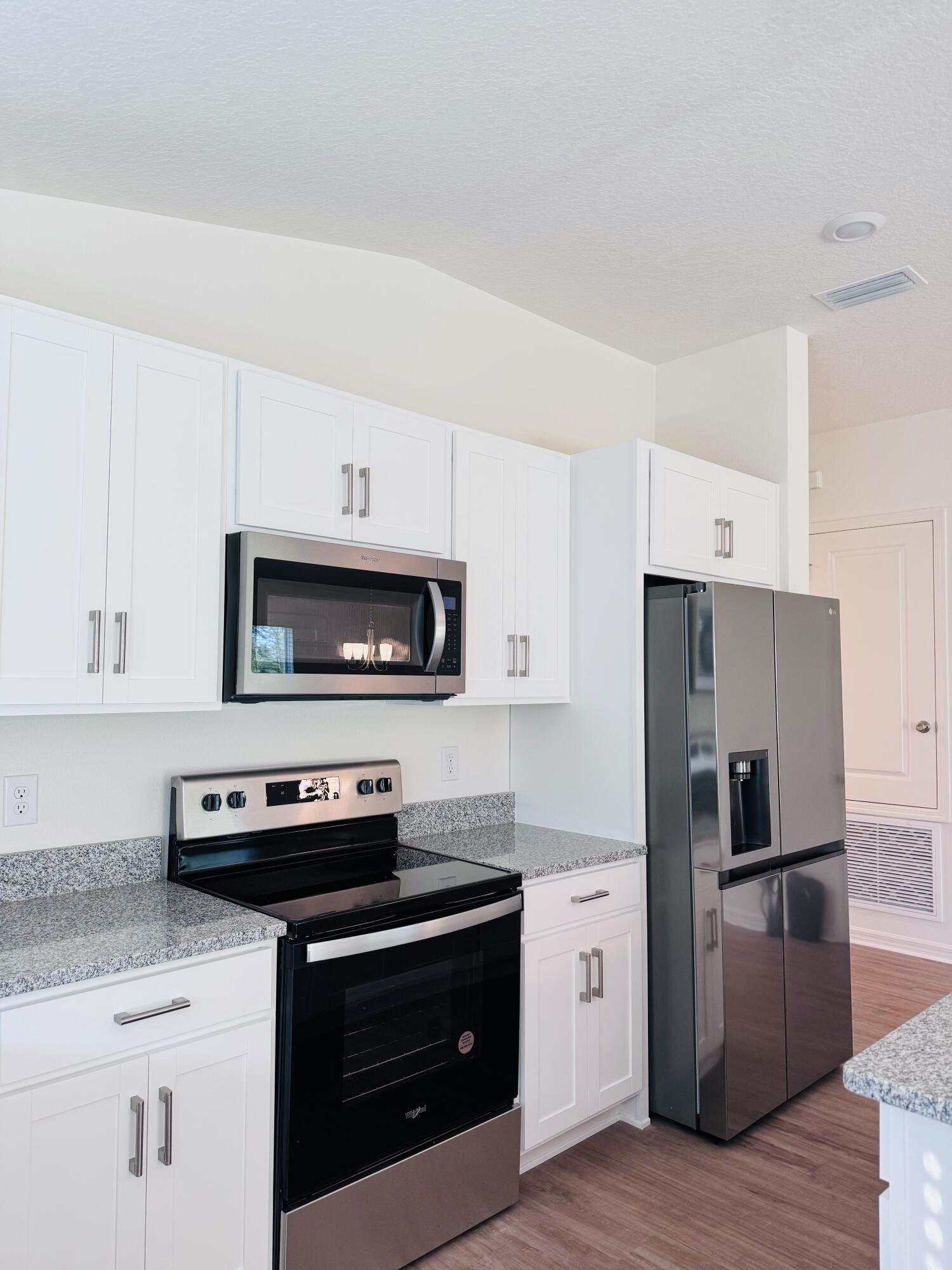 3015 Sanctuary Drive Property Photo 6