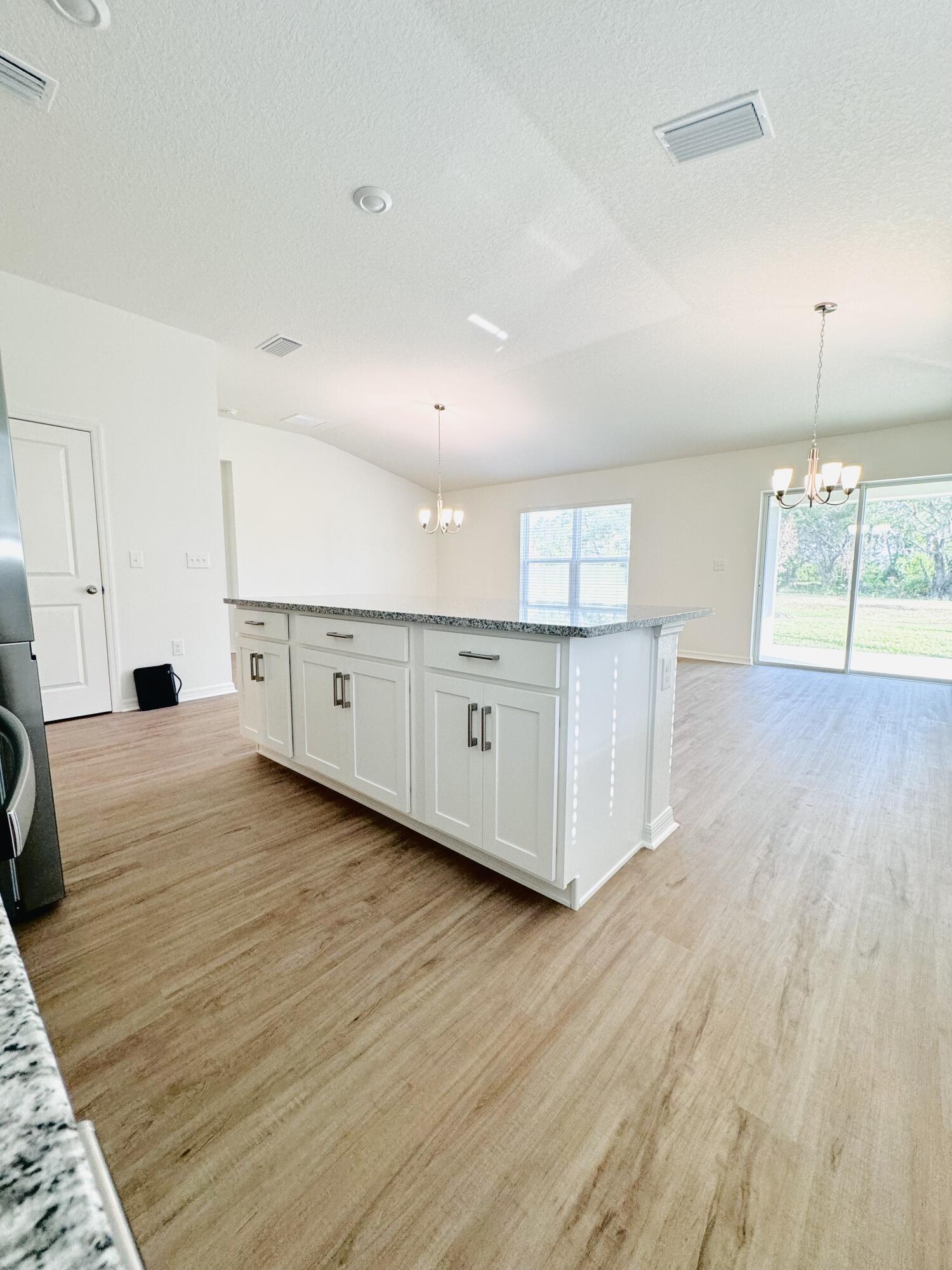 3015 Sanctuary Drive Property Photo 8