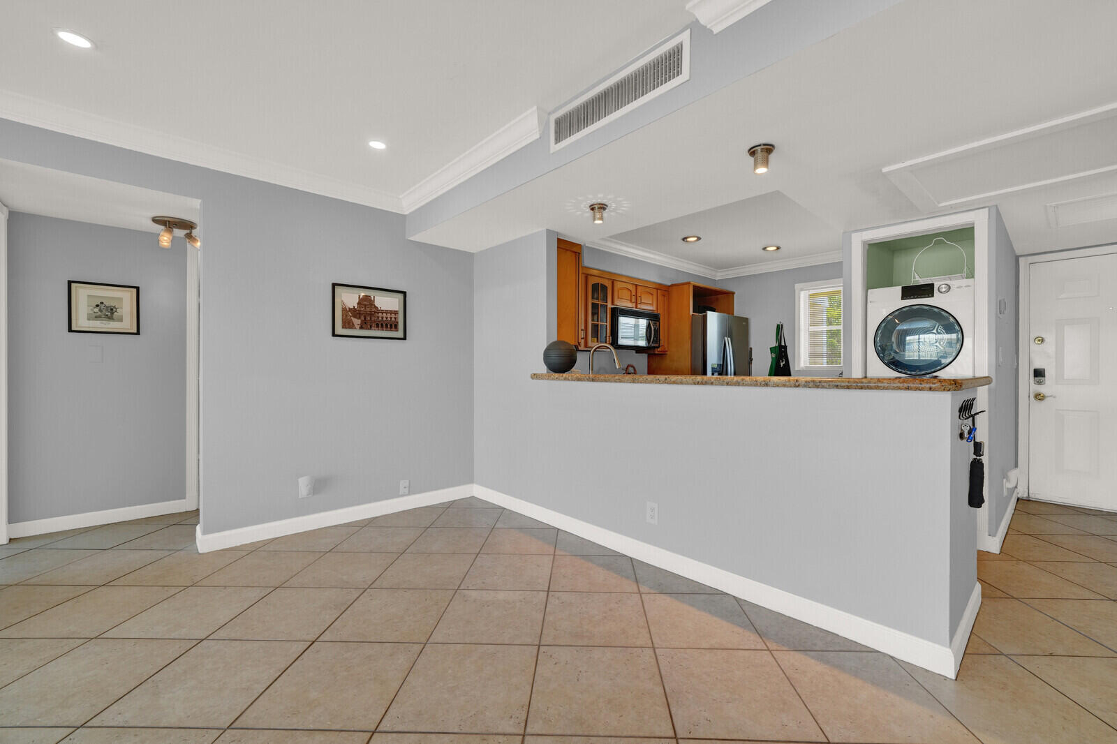 1501 E Broward Boulevard 810 Property Photo 8