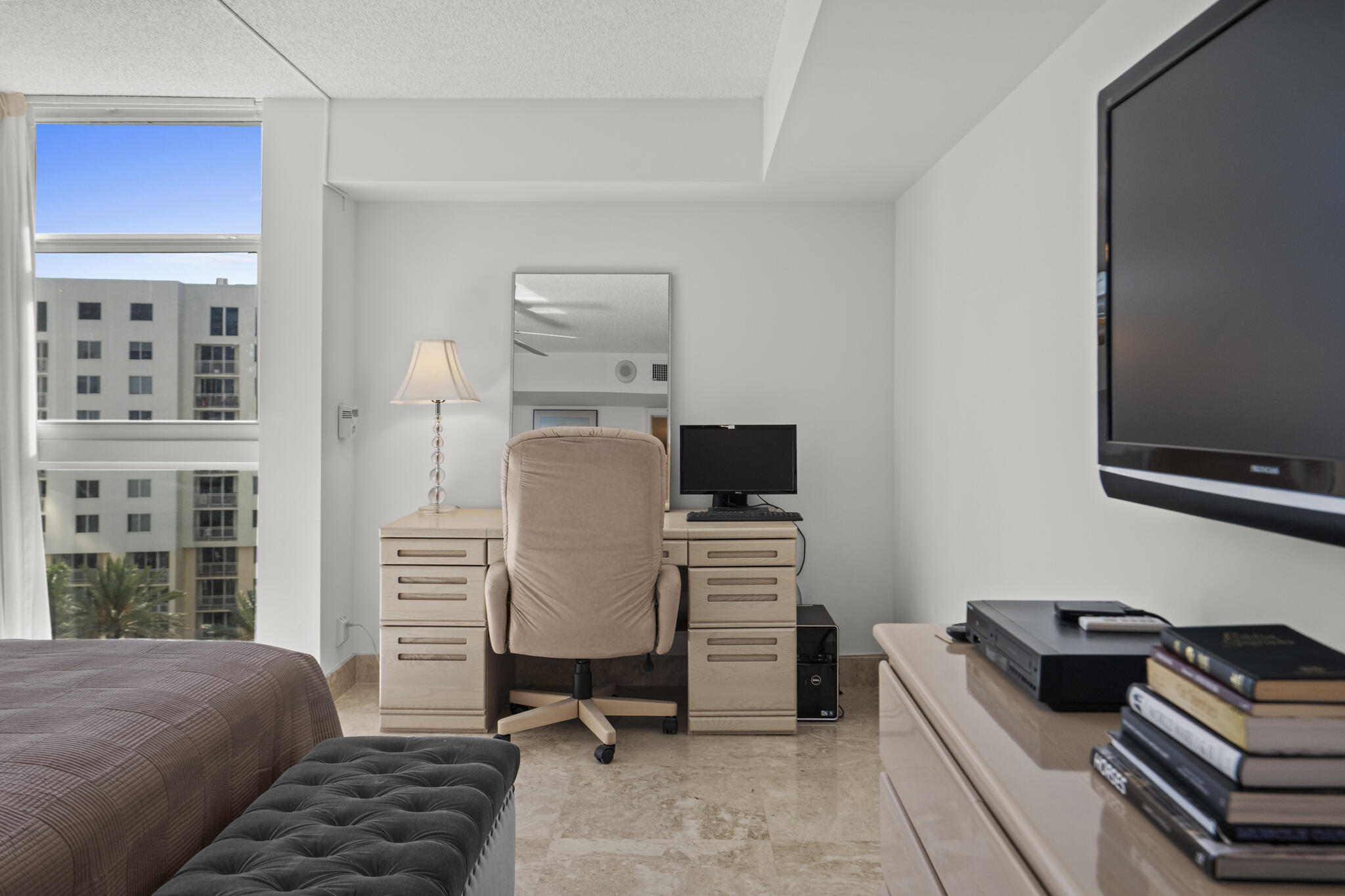 1370 S Ocean Boulevard 905 Property Photo 10