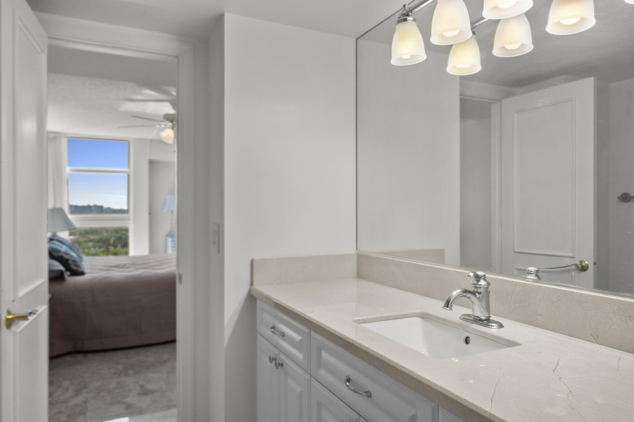 1370 S Ocean Boulevard 905 Property Photo 12