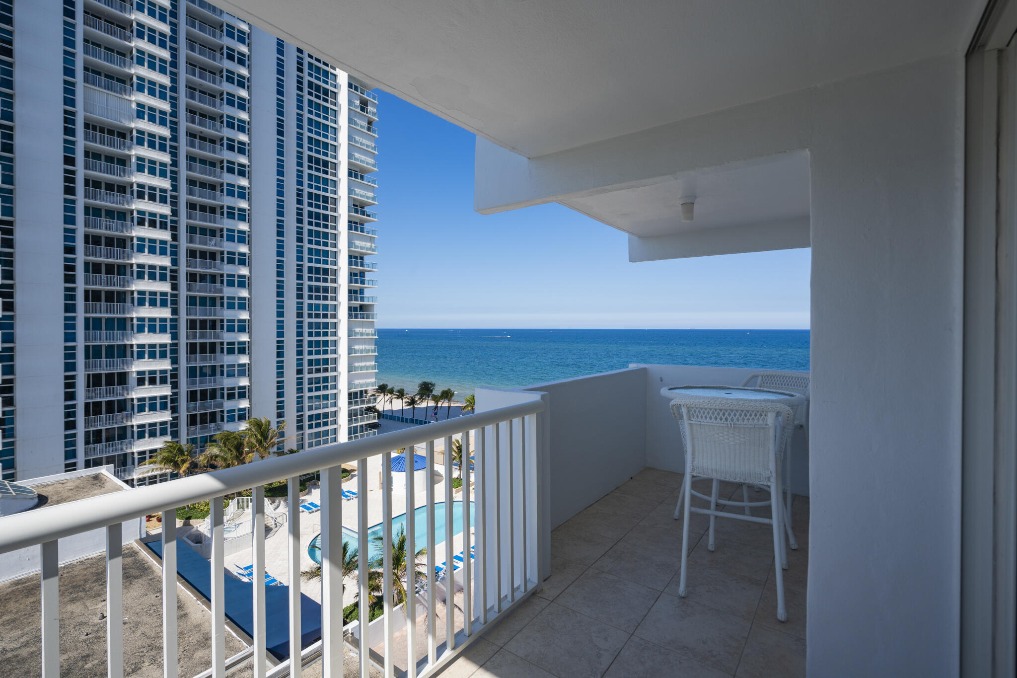 1370 S Ocean Boulevard 905 Property Photo 16