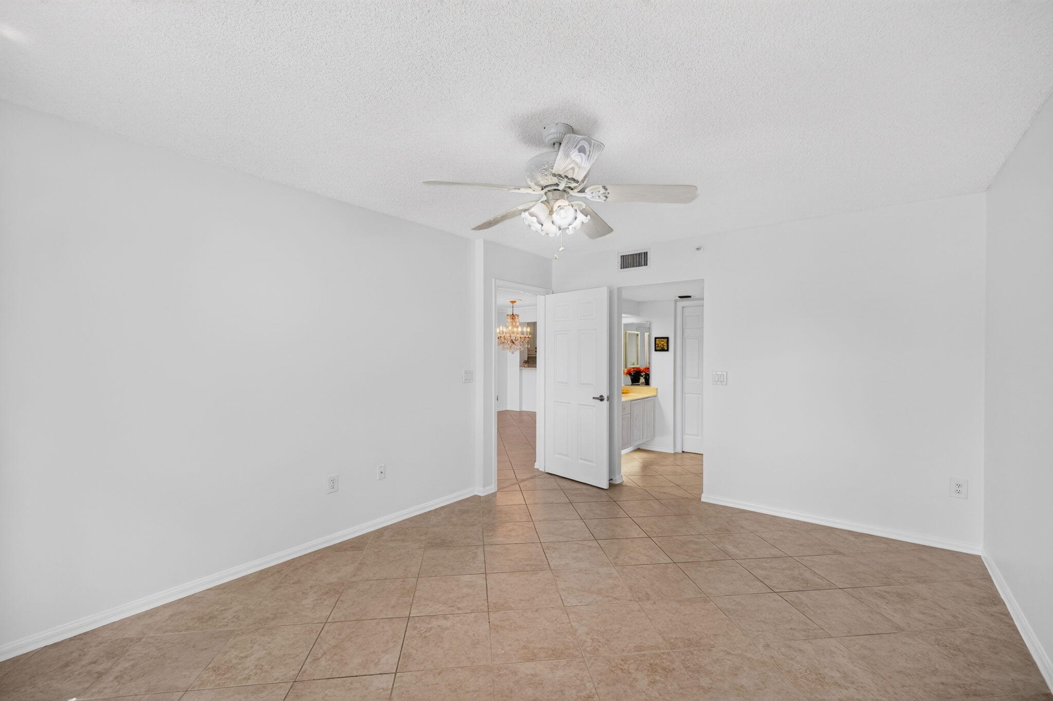 9551 Weldon Circle E212 Property Photo 18