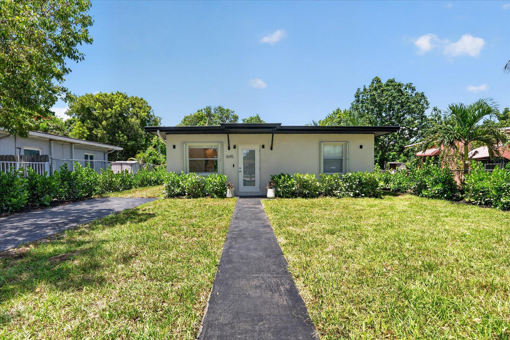 1645 Nw 121st Street Property Photo 1