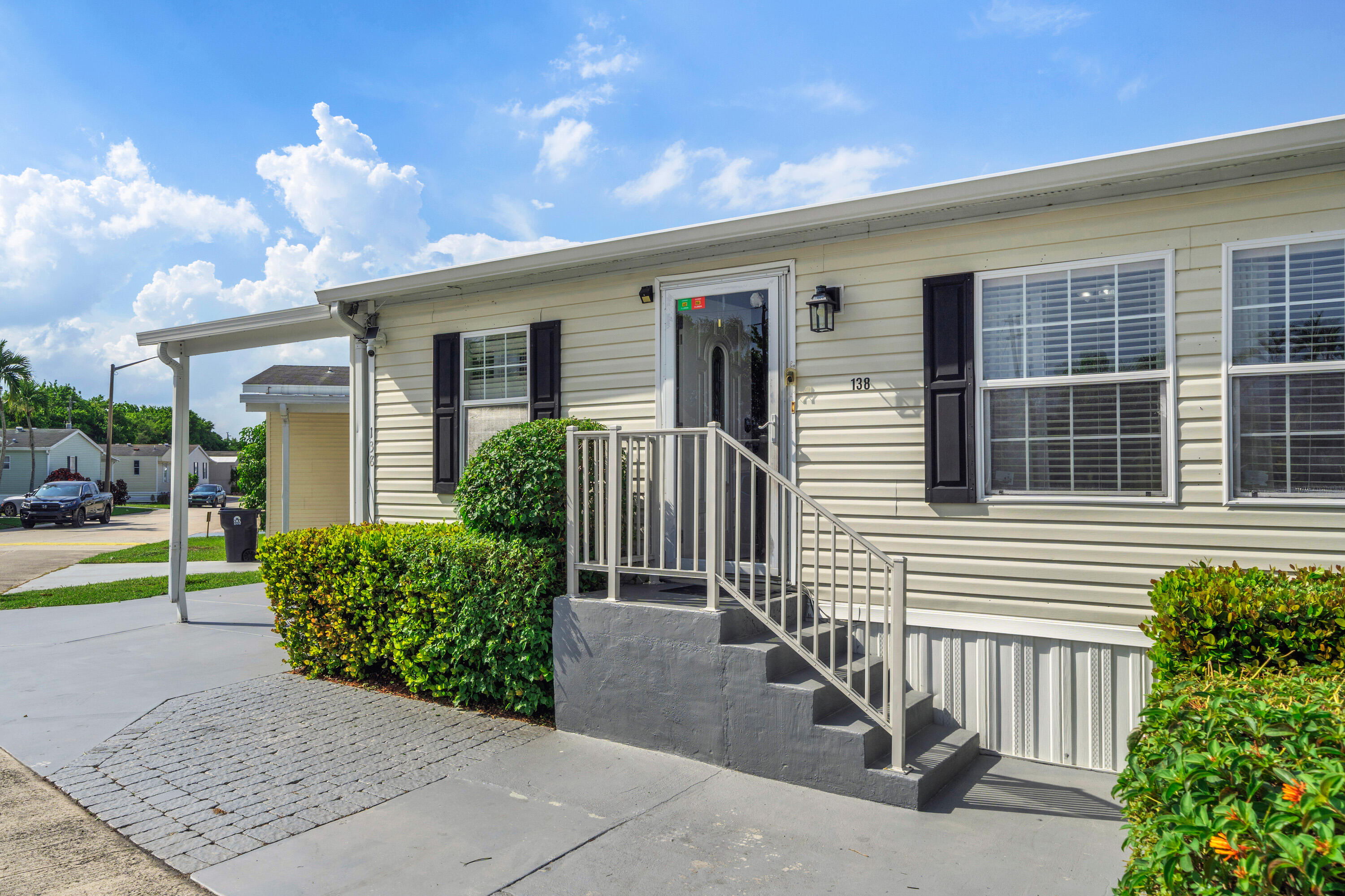 138 Plantation Boulevard Property Photo 8