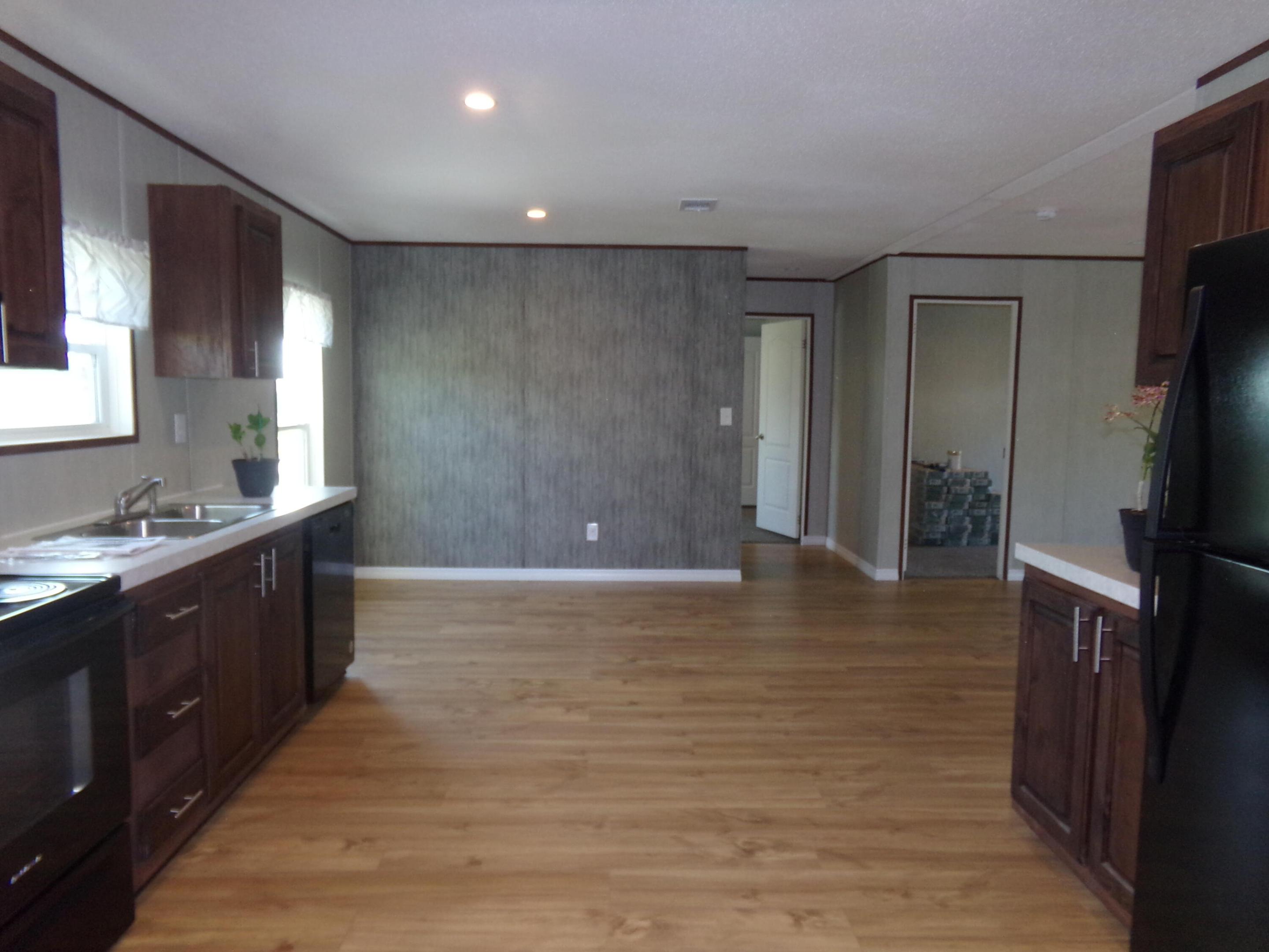 1006 Andros Bay Property Photo 3